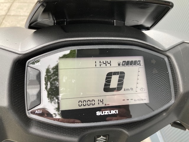 SUZUKI AVENIS 125-image-3