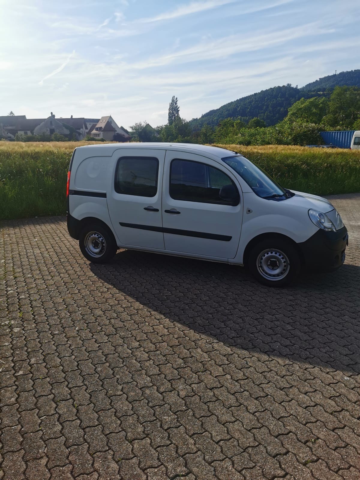 RENAULT Kangoo dCi90-image-4
