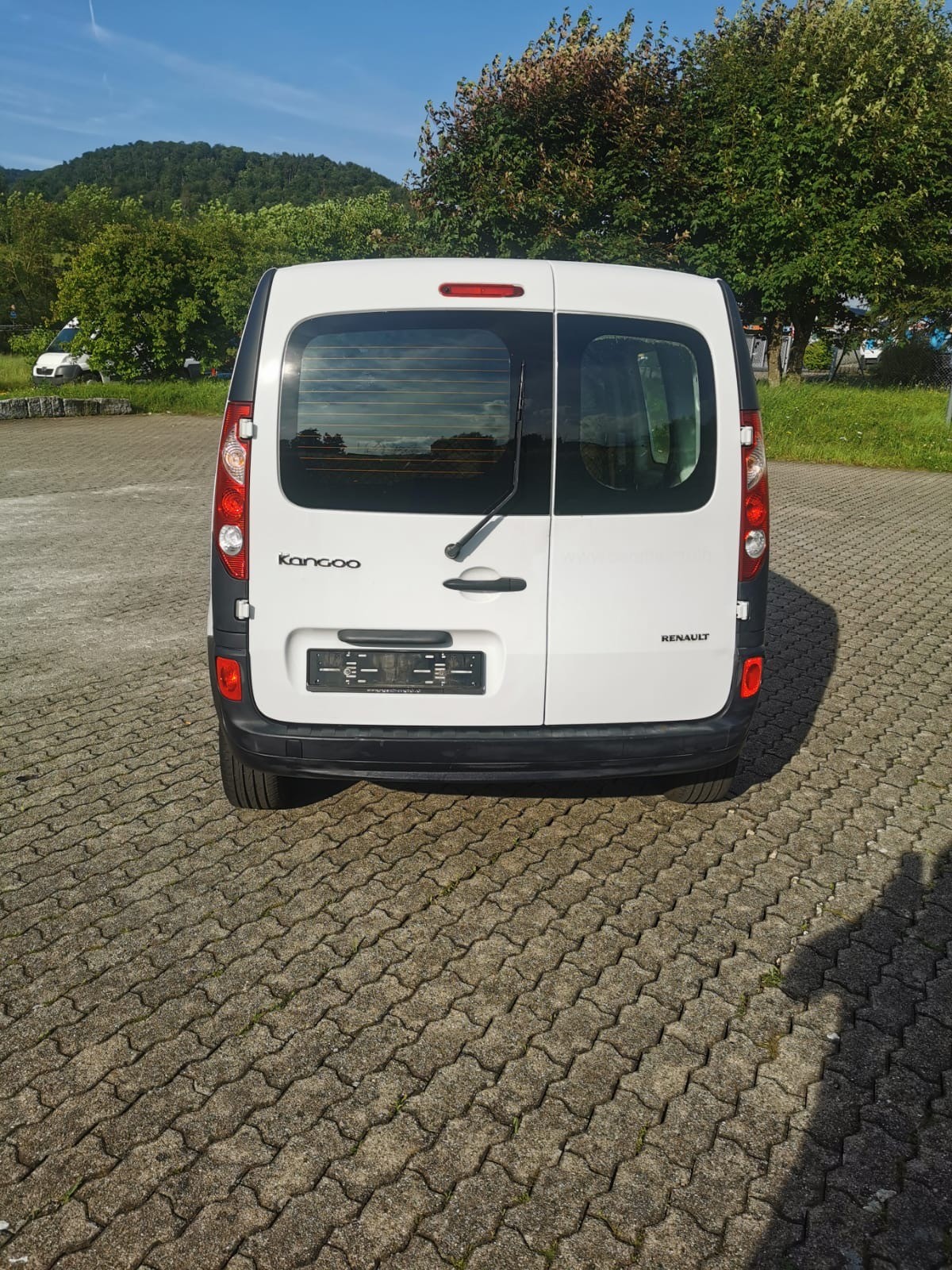 RENAULT Kangoo dCi90-image-8