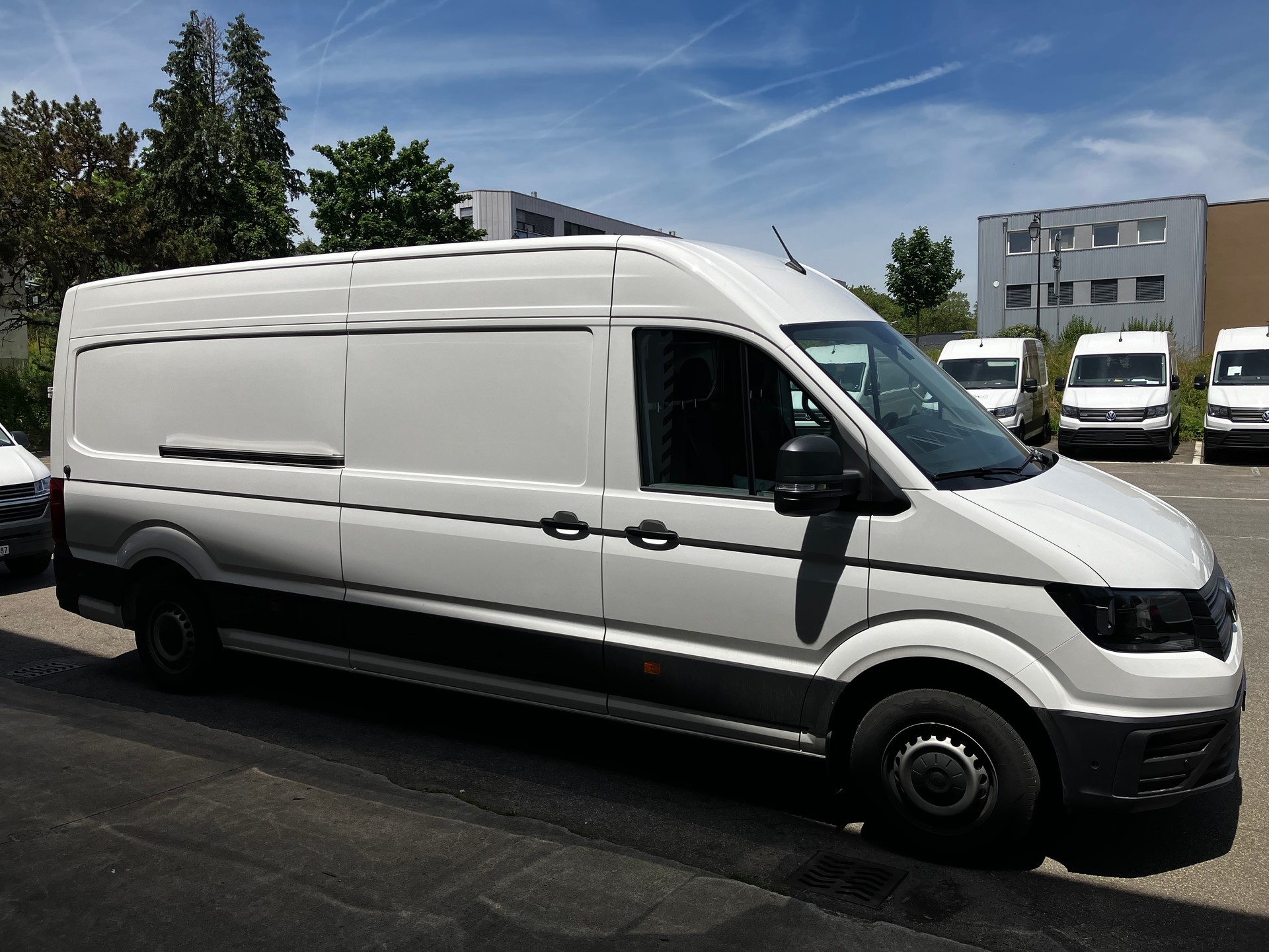 VW Crafter 35 2.0 BiTDI Entry L4 A-showroom-element-3