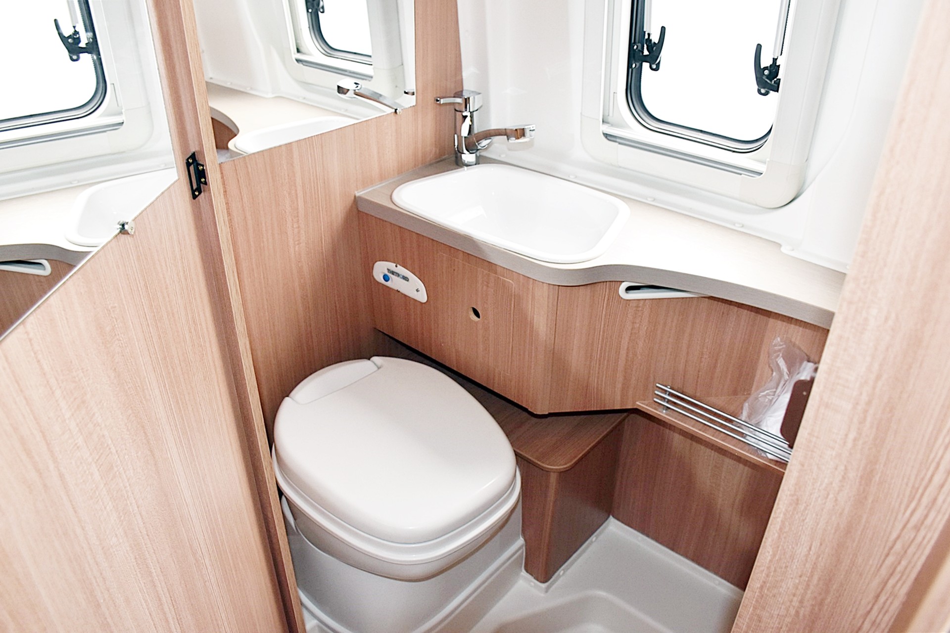 KNAUS BOX STAR 600 DQ SOLUTION 4 2,3 DIESEL HOCHDACH H3 FIAT DUCATO MJ 150-image-14