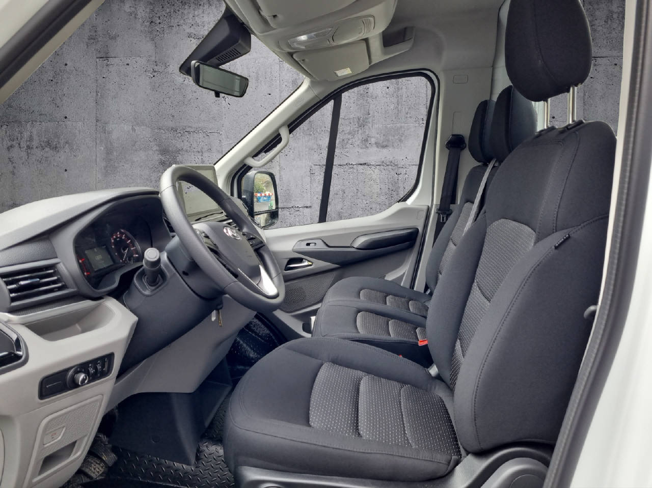 MAXUS Deliver 9 Kab.-Ch. L3 2.0 TD Luxury-image-4