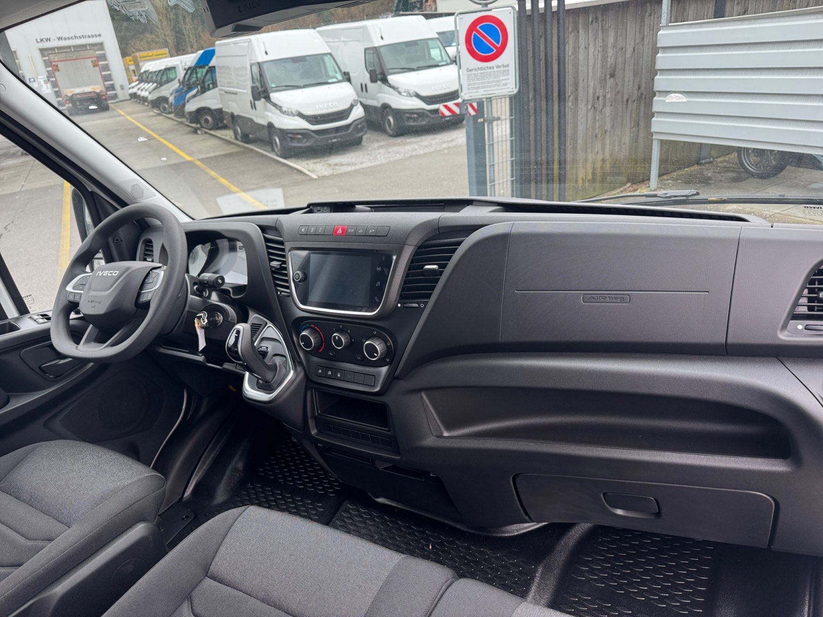 IVECO 35 S 16 A8 V-image-12