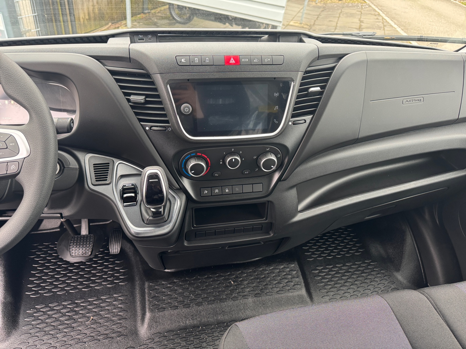 IVECO 35 S 16 A8 V-image-8