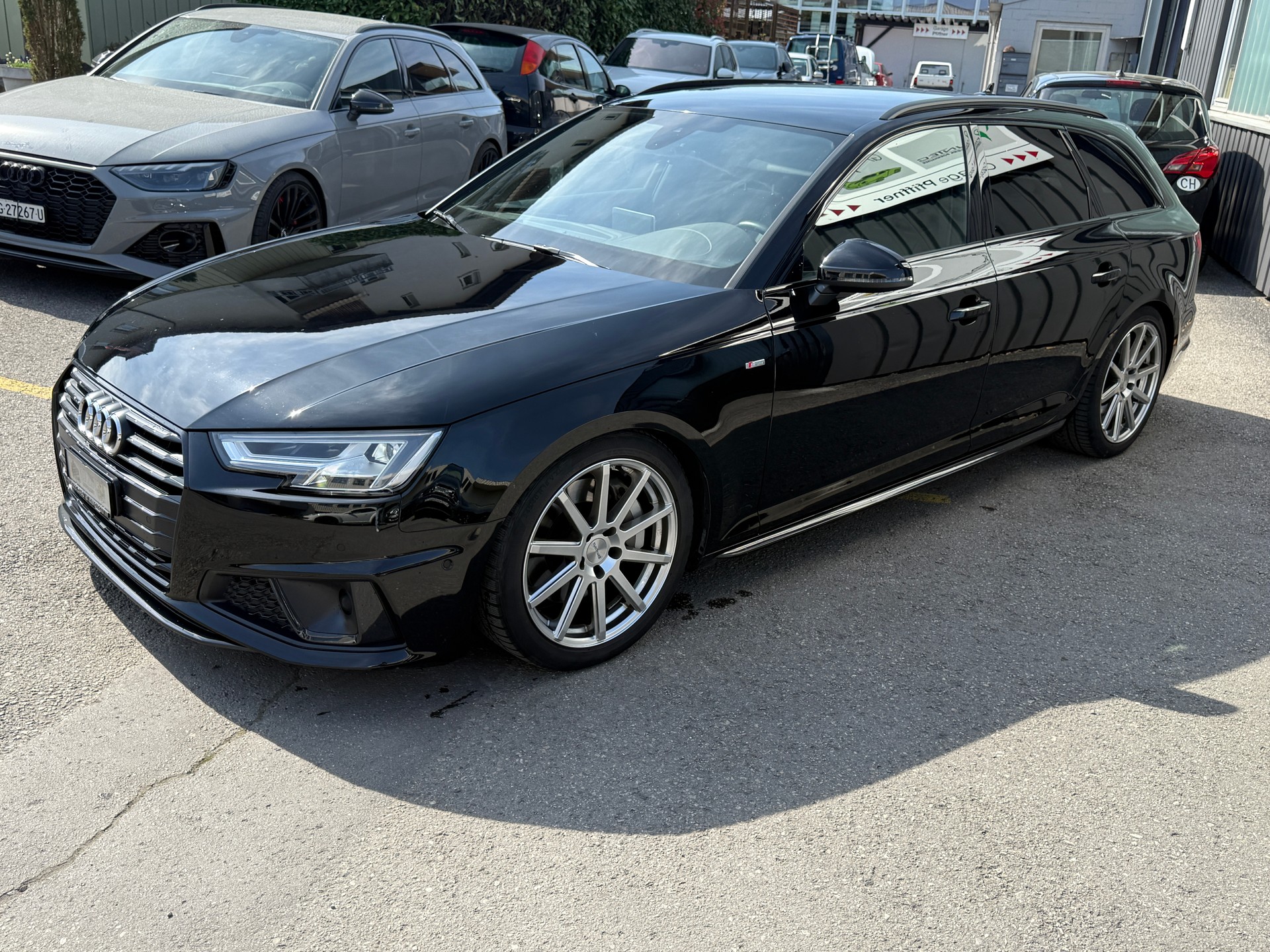 AUDI A4 Avant 45 TFSI Sport S-tronic-image-3