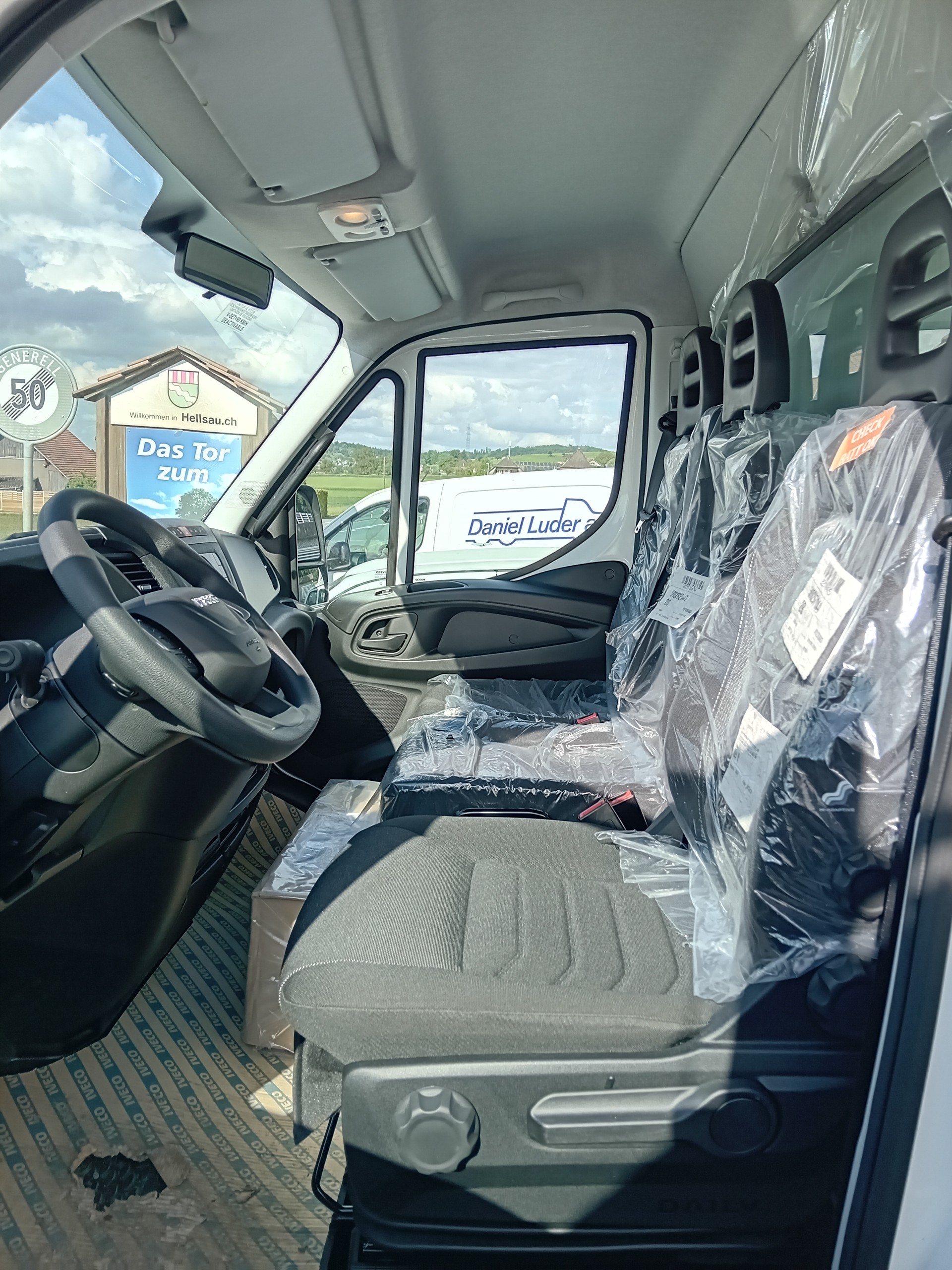 IVECO 35 S 16H-image-2