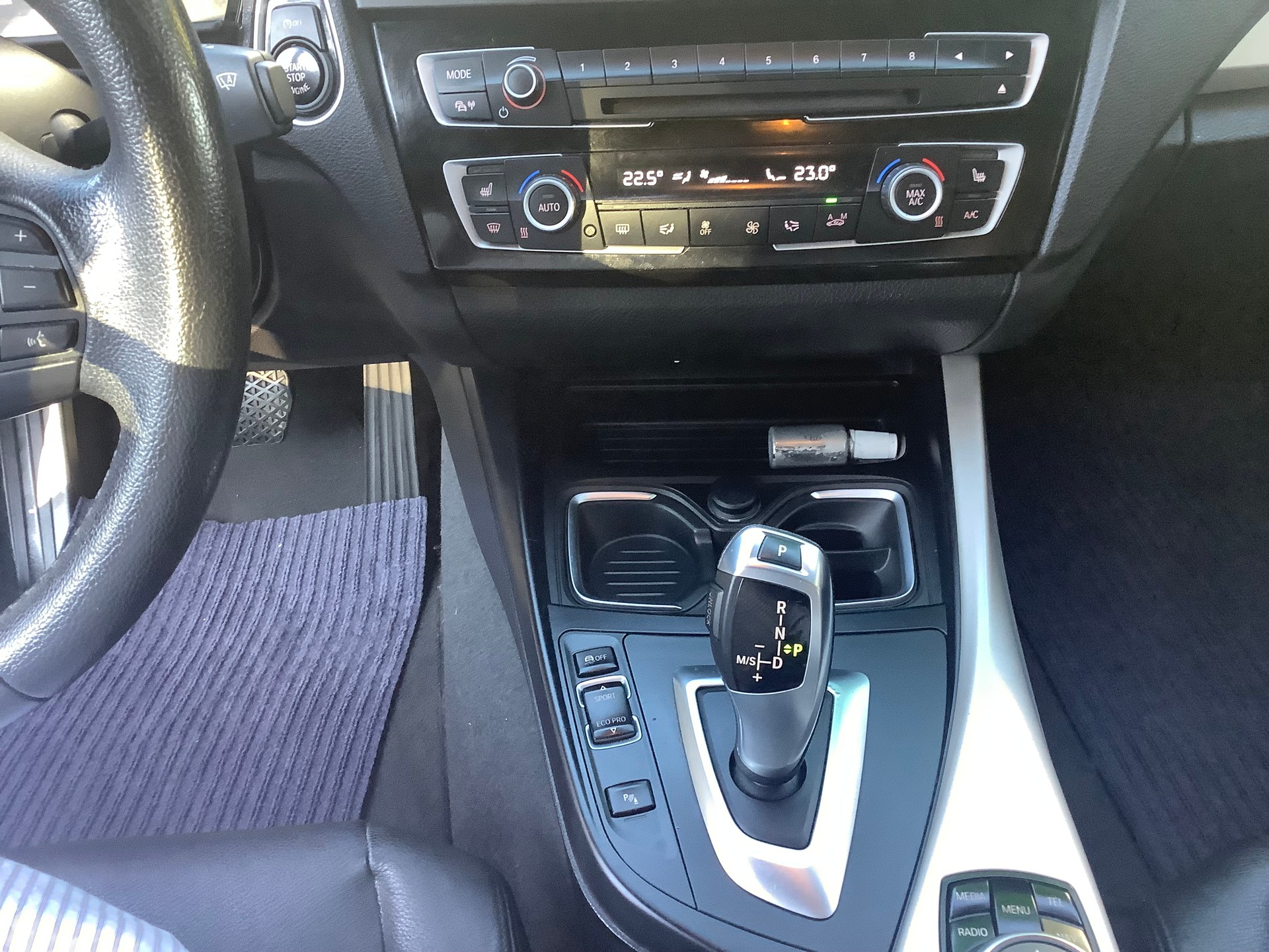 BMW 118i Sport Line Steptronic-image-7