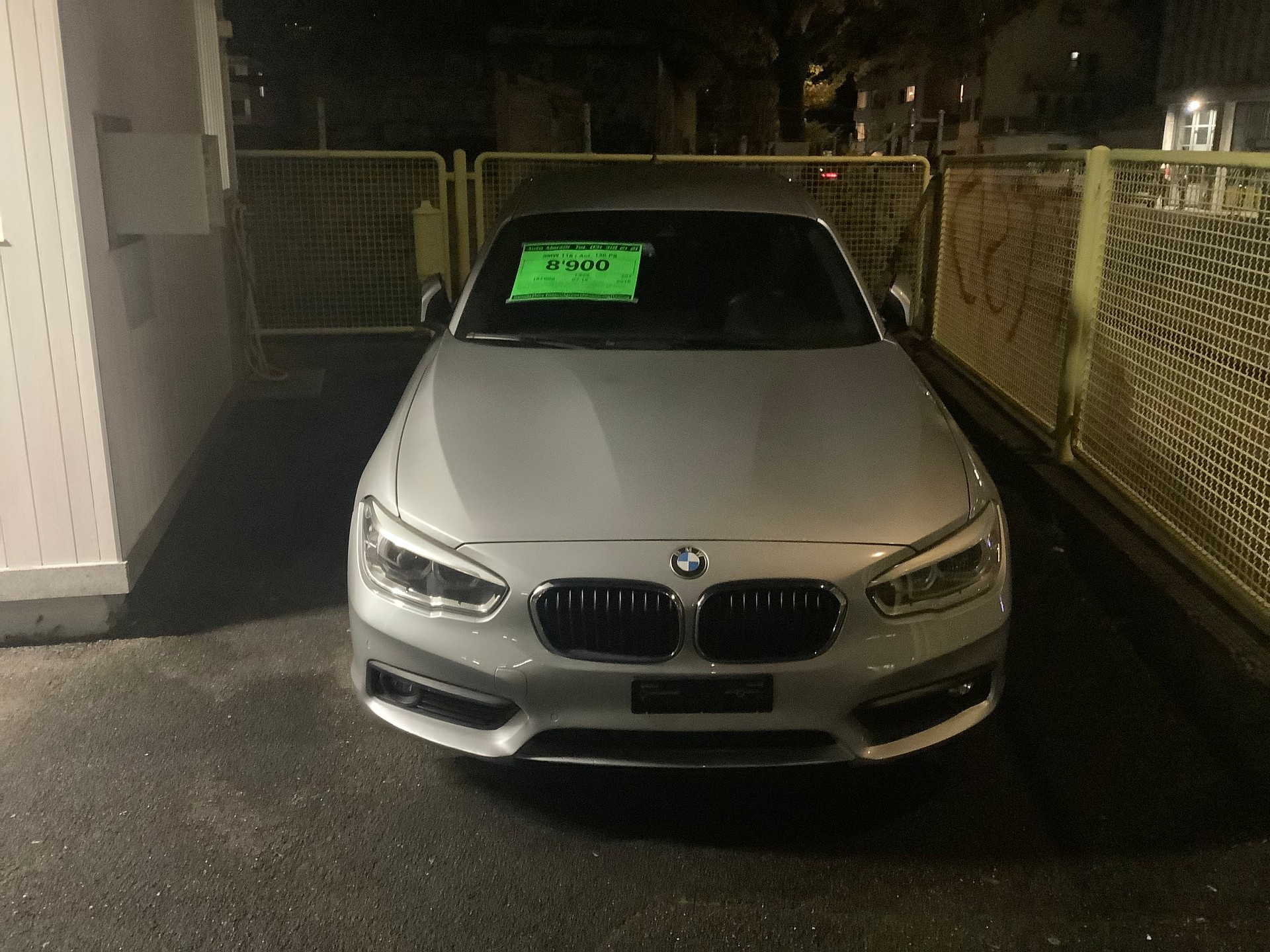 BMW 118i Sport Line Steptronic-image-0