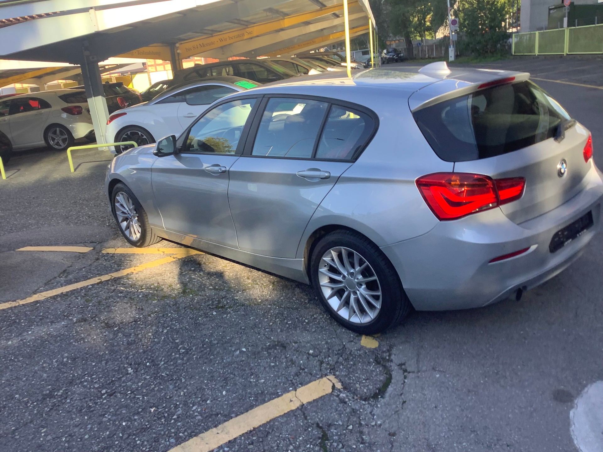 BMW 118i Sport Line Steptronic-image-13