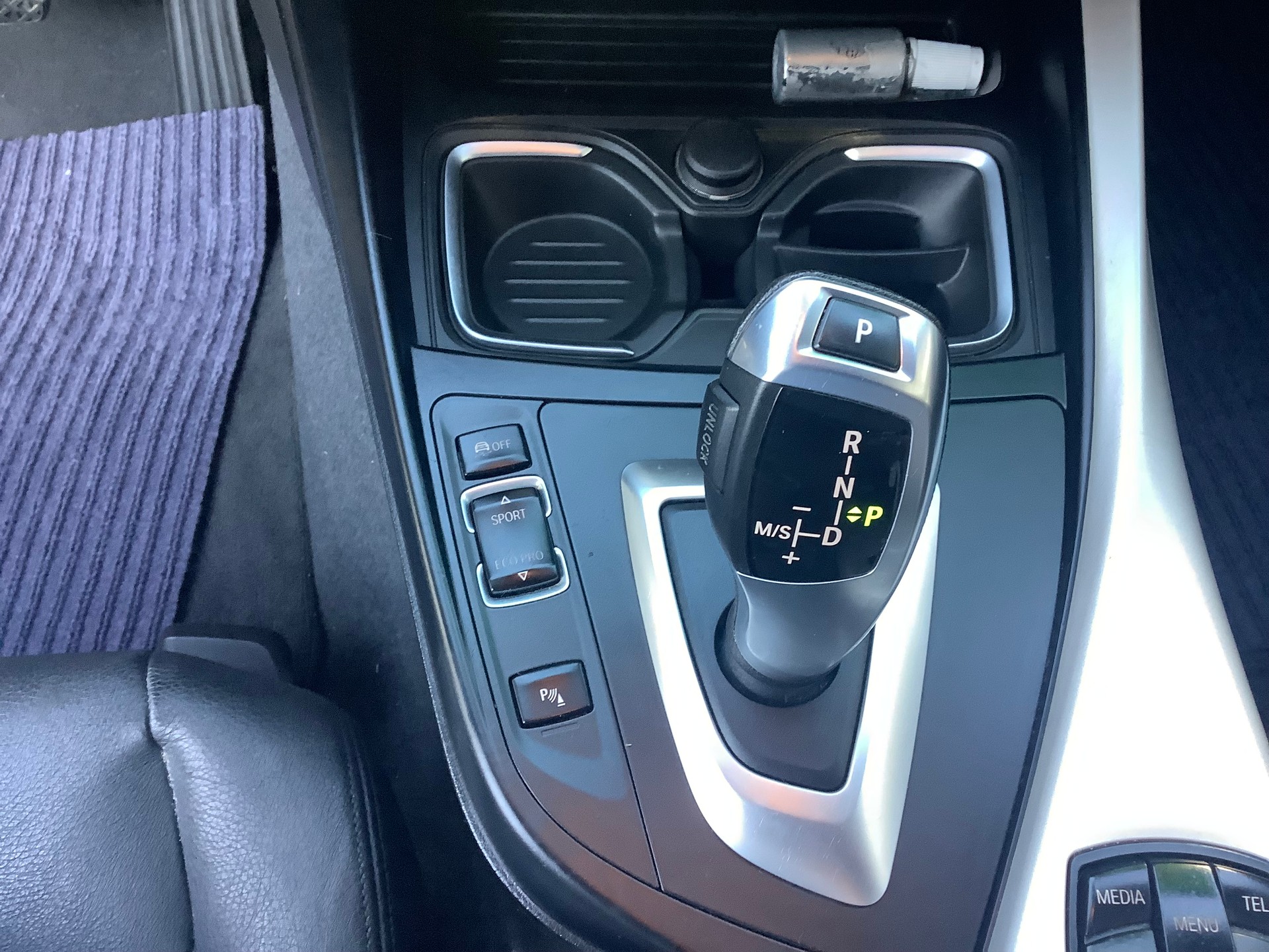 BMW 118i Sport Line Steptronic-image-6