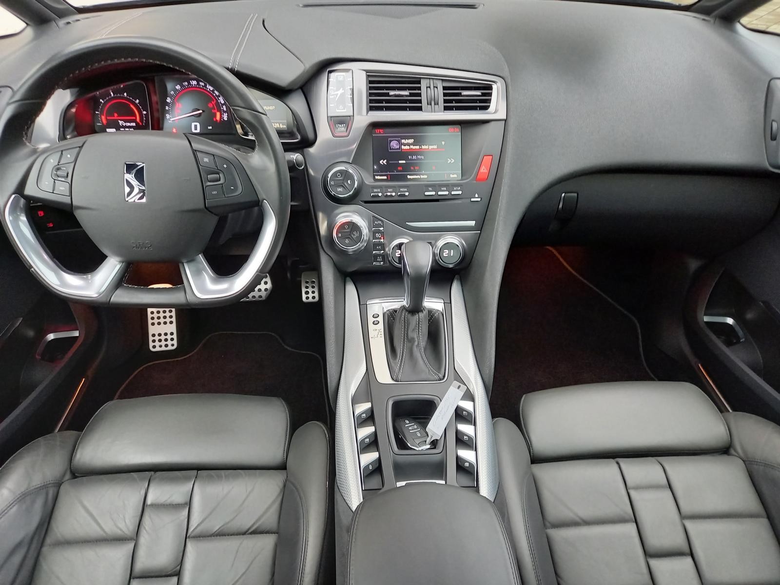DS AUTOMOBILES DS 5 2.0 BlueHDi Sport Chic EAT6-image-4