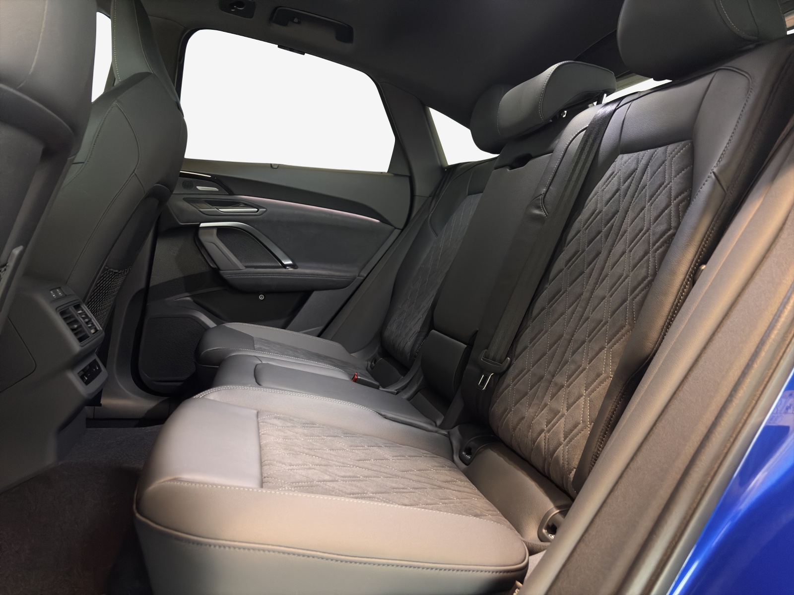 AUDI Q5 Sportback TDI quattro 150 kW S-tronic-image-14