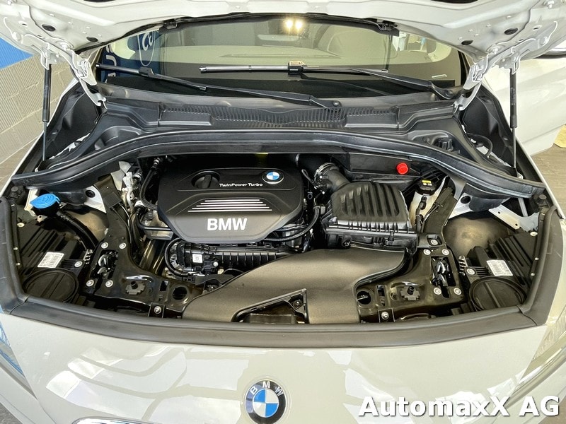 BMW 218i Active Tourer-image-15