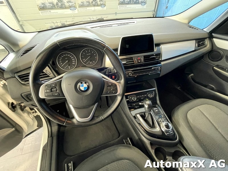 BMW 218i Active Tourer-image-7