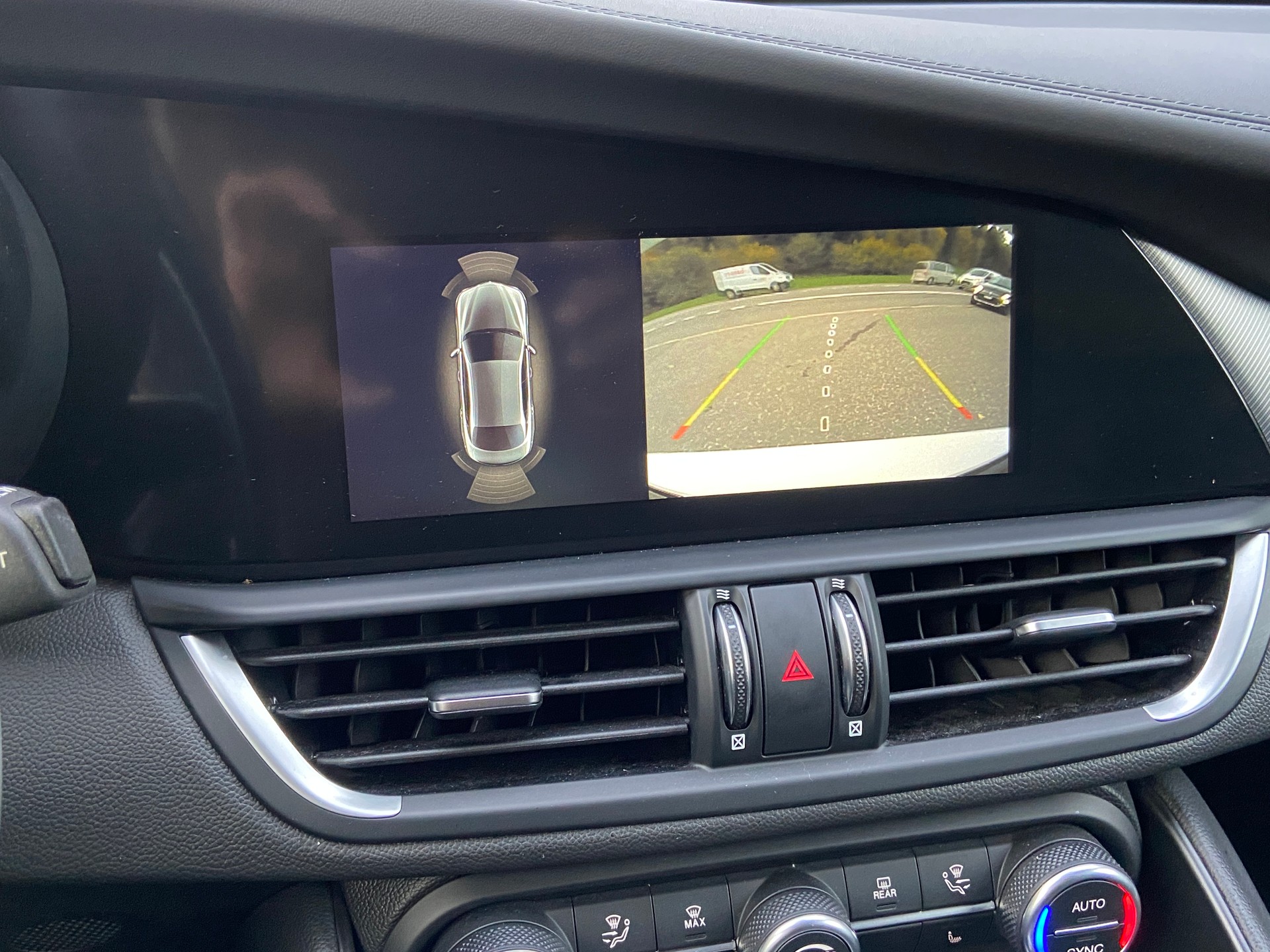ALFA ROMEO Giulia 2.0 Veloce Premium Sky Q4 AT8-image-18