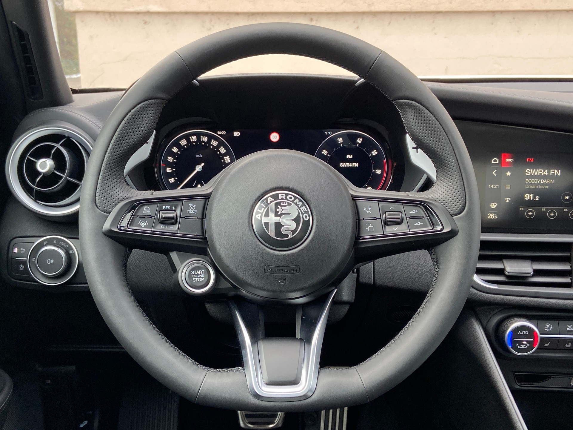 ALFA ROMEO Giulia 2.0 Veloce Premium Sky Q4 AT8-image-11
