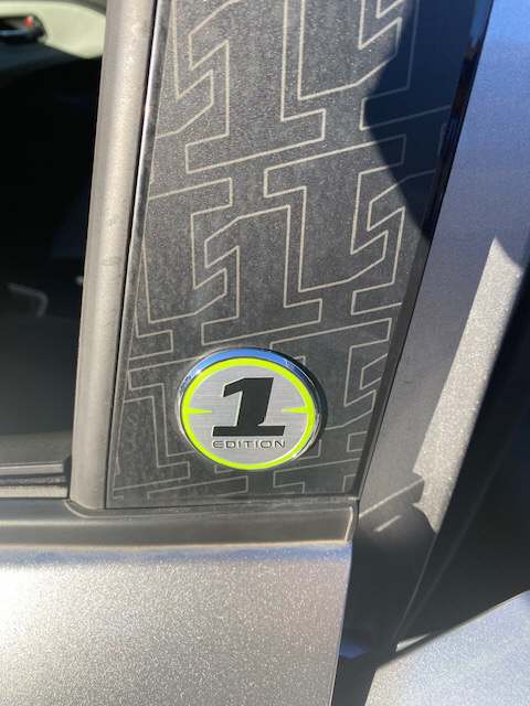SUZUKI Swift 1.2 1st Edition Top Hybrid 4x4-image-5