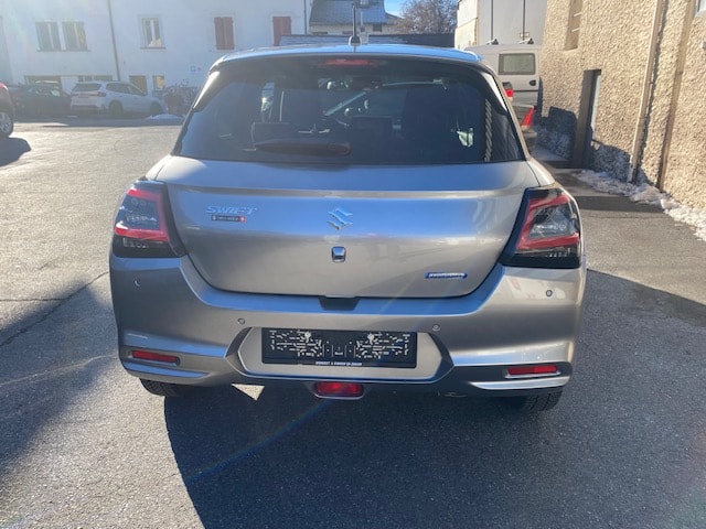 SUZUKI Swift 1.2 1st Edition Top Hybrid 4x4-image-3
