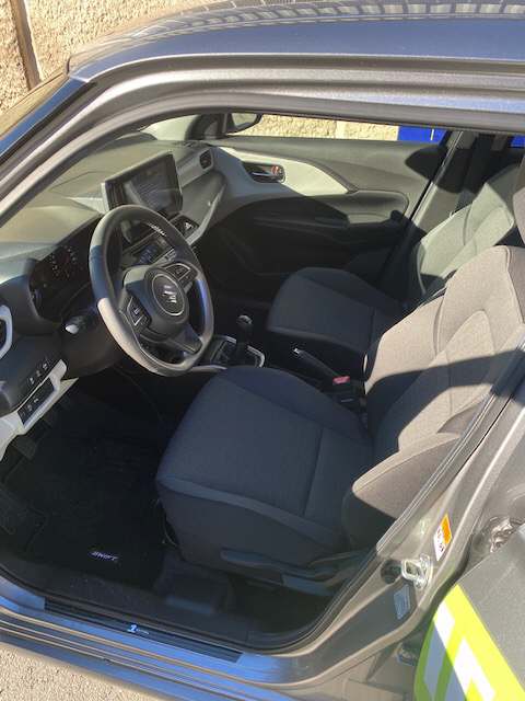 SUZUKI Swift 1.2 1st Edition Top Hybrid 4x4-image-12