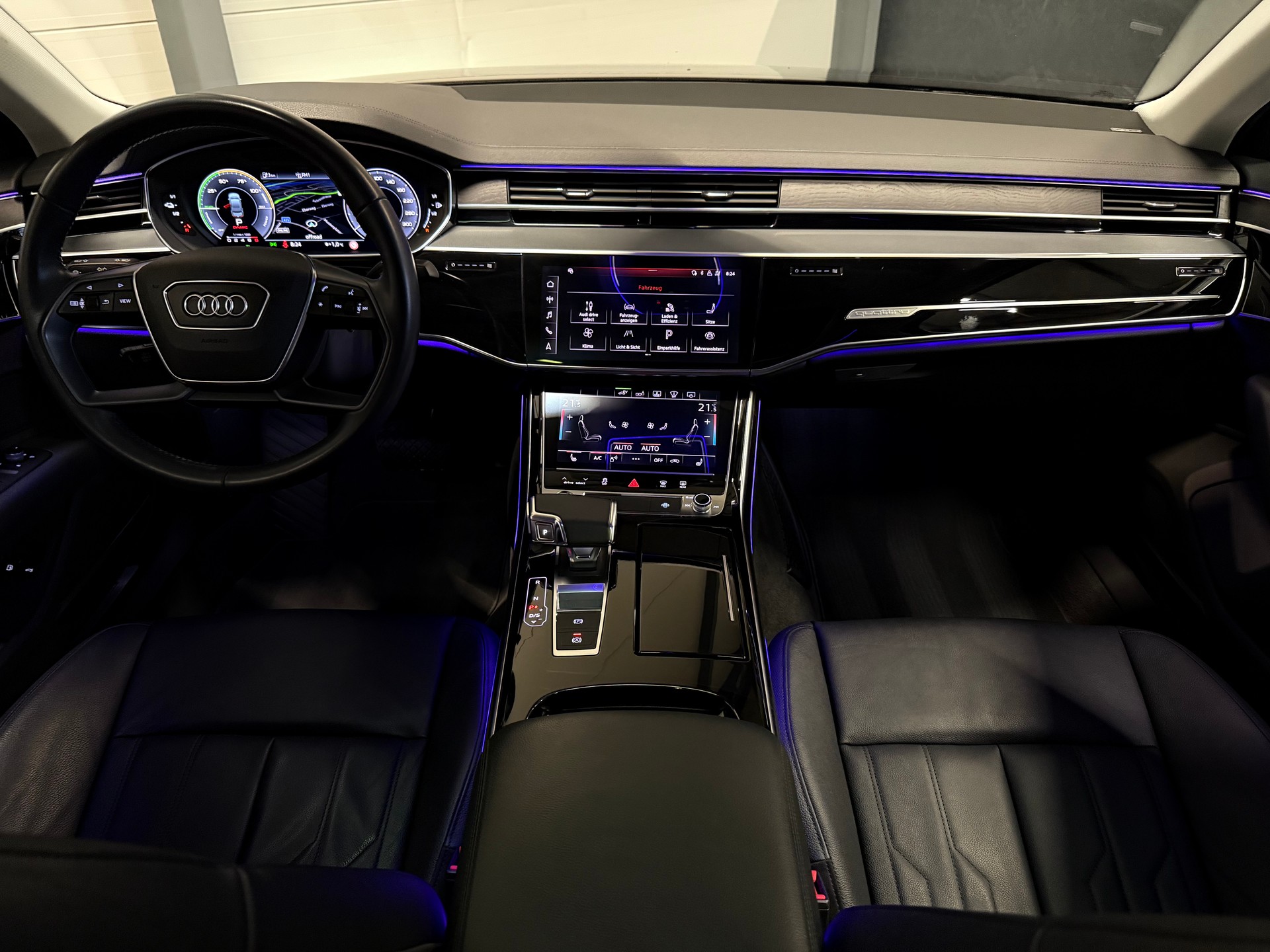 AUDI A8 3.0 60 TFSI e quattro T-Tronic-image-6