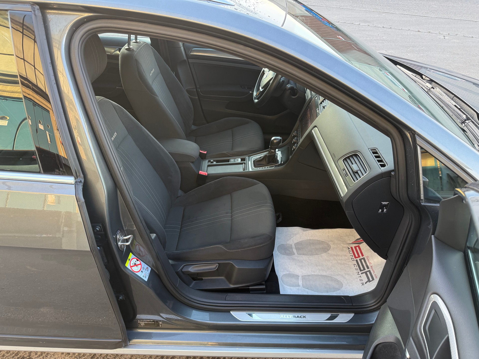 VW Golf 2.0 TDI Alltrack 4Motion DSG-image-7