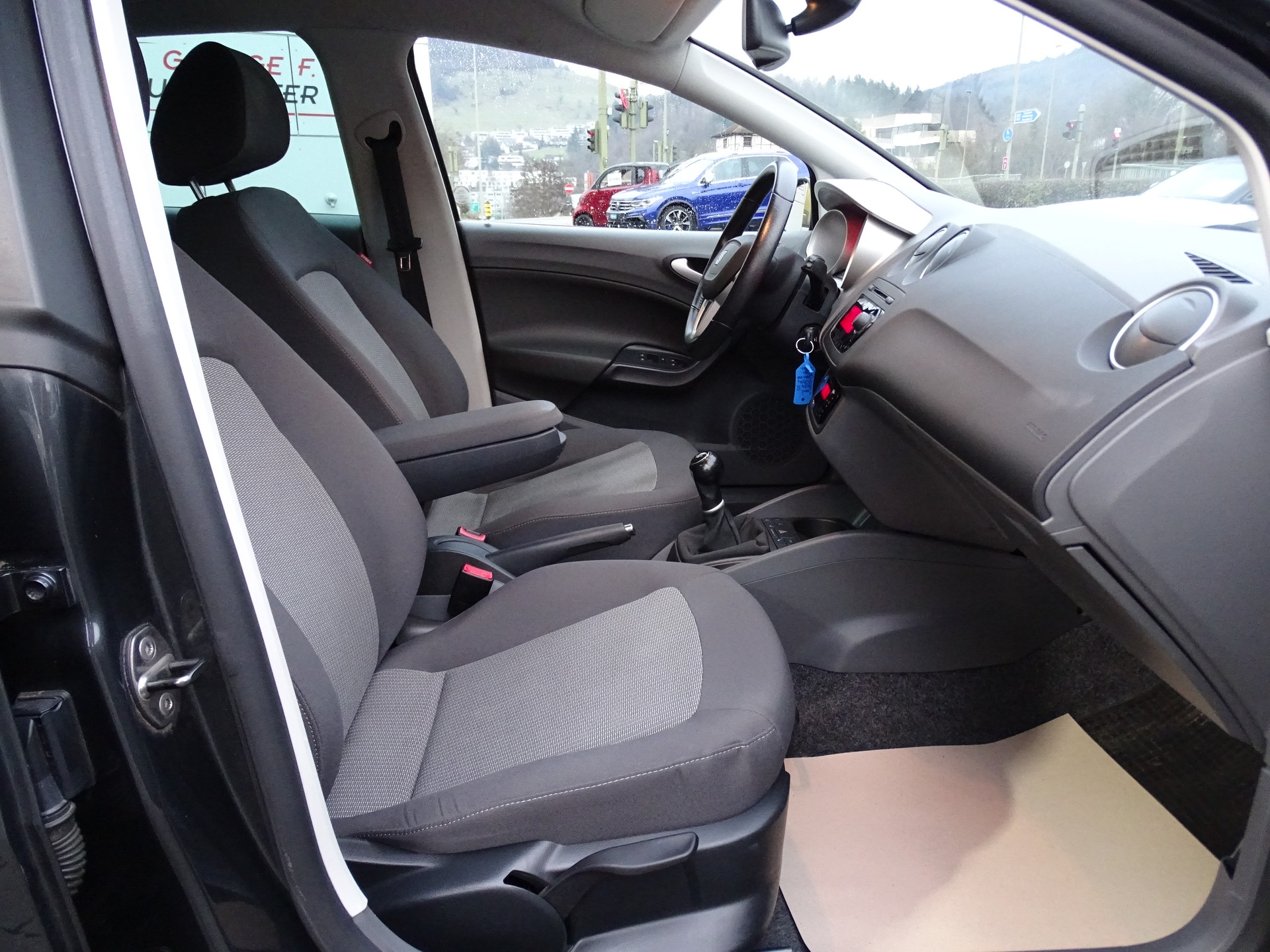 SEAT Ibiza ST 1.4 Style-image-20