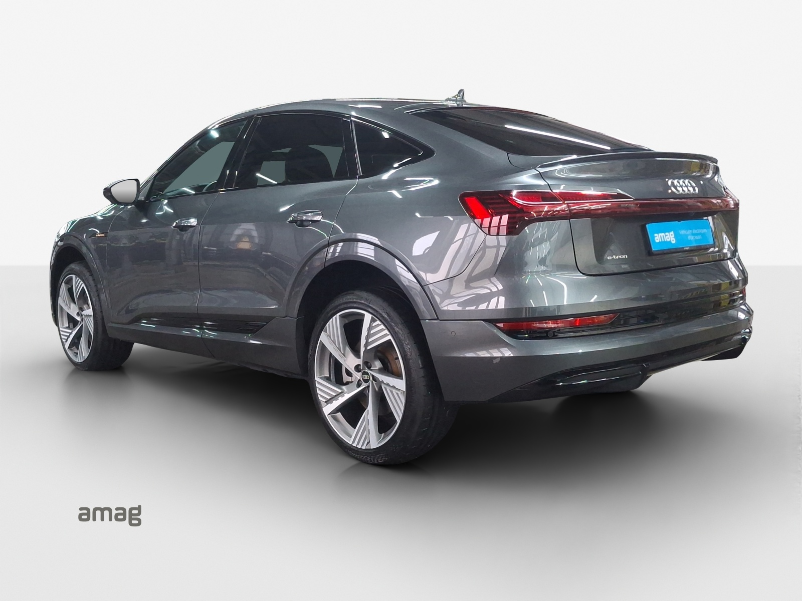 AUDI e-tron 55 Sportback S Line quattro-image-3