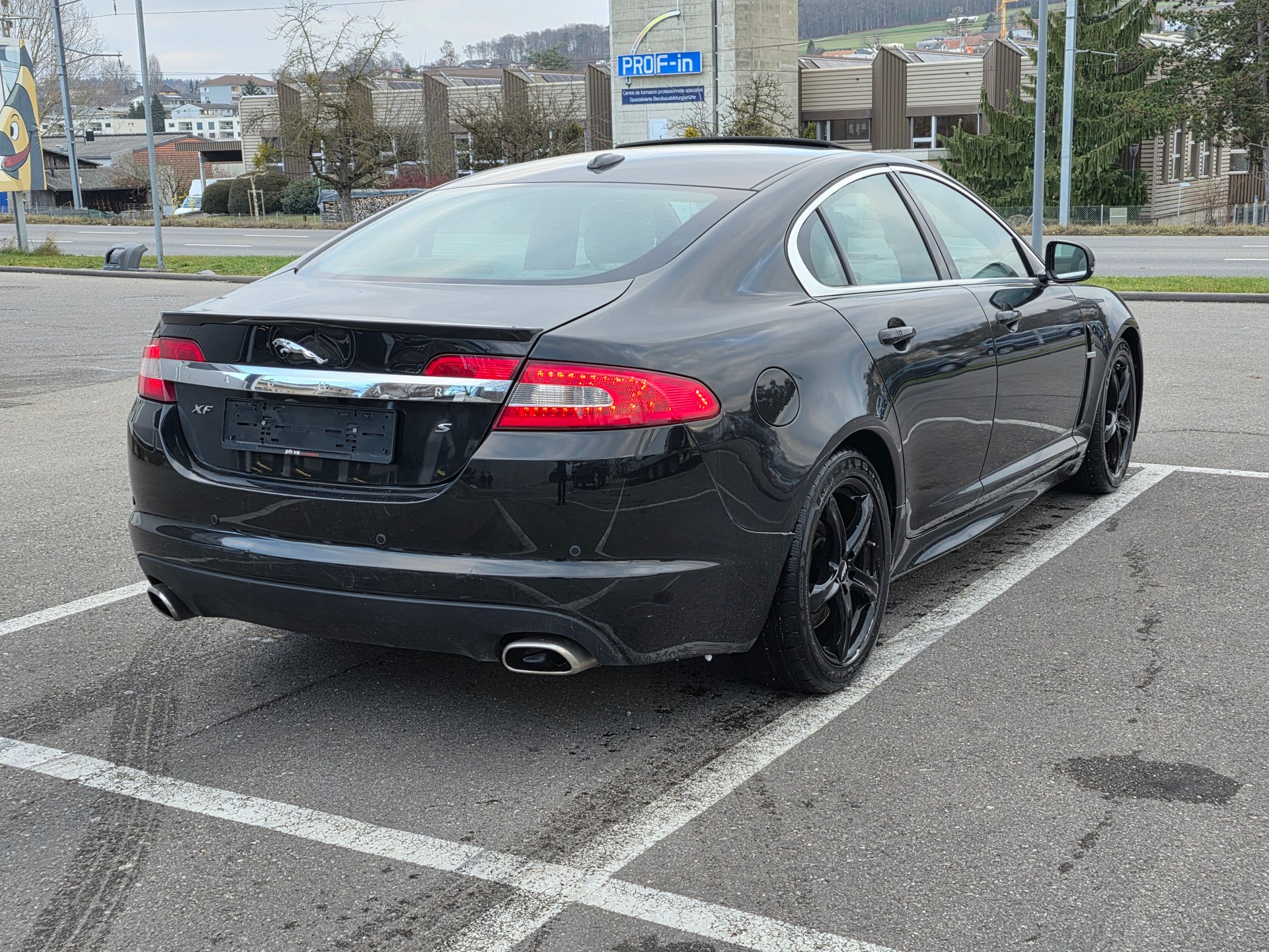 JAGUAR XF 3.0d S V6 Premium Luxury-image-2