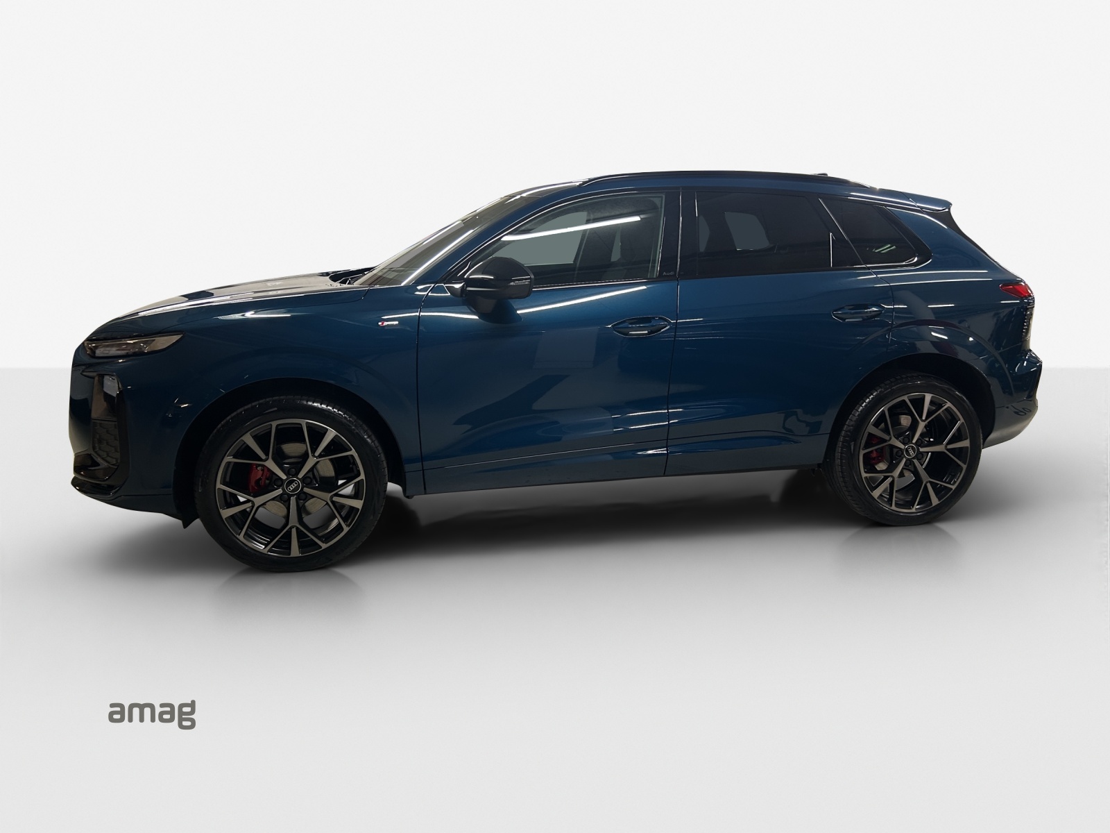 AUDI Q3 SUV 110 kW TFSI S tronic-image-1