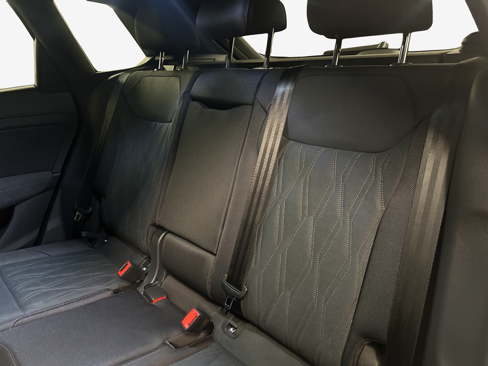 AUDI Q3 SUV 110 kW TFSI S tronic-image-11