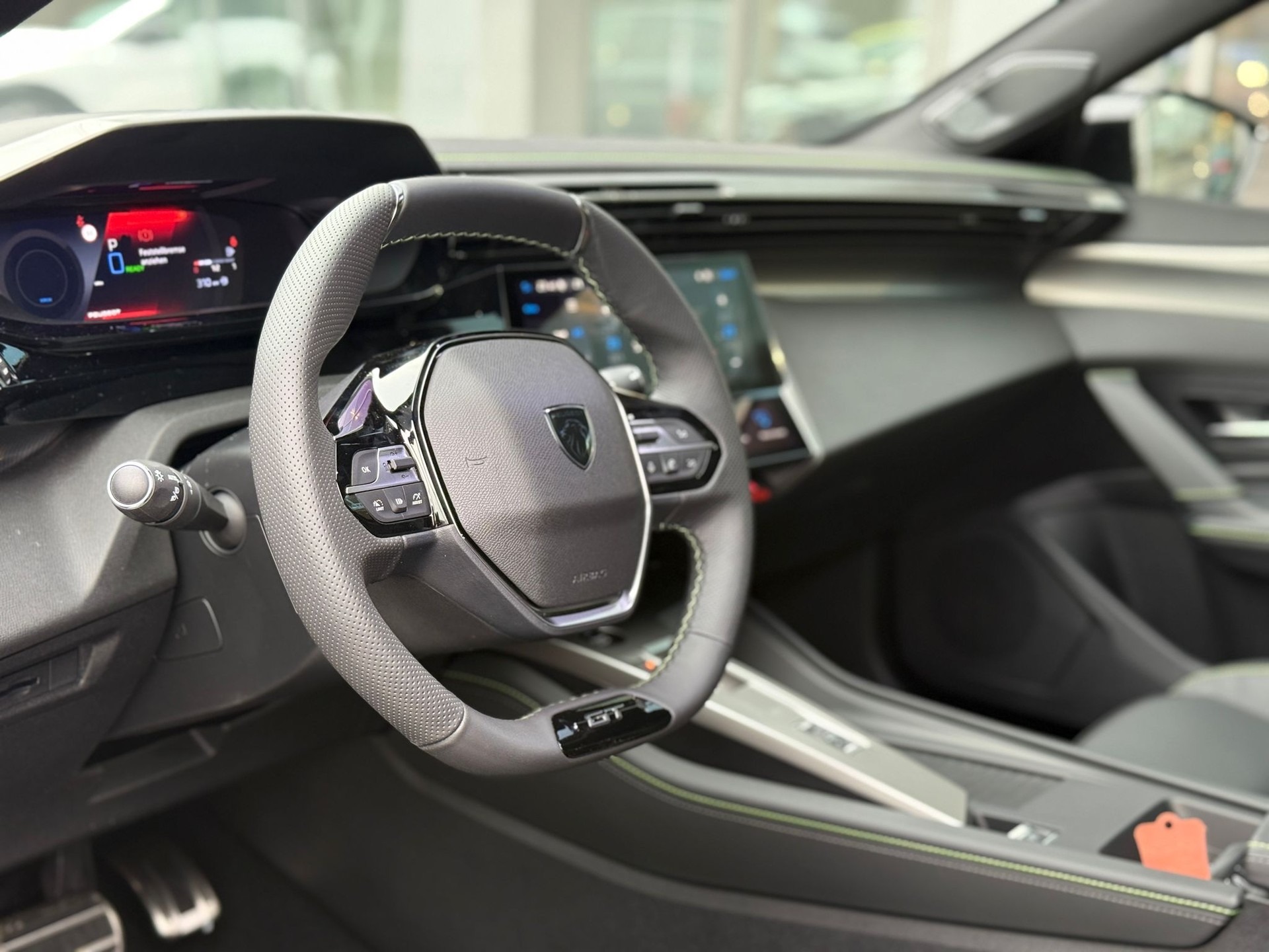 PEUGEOT 308 SW 1.6 PHEV 195 GT-image-8
