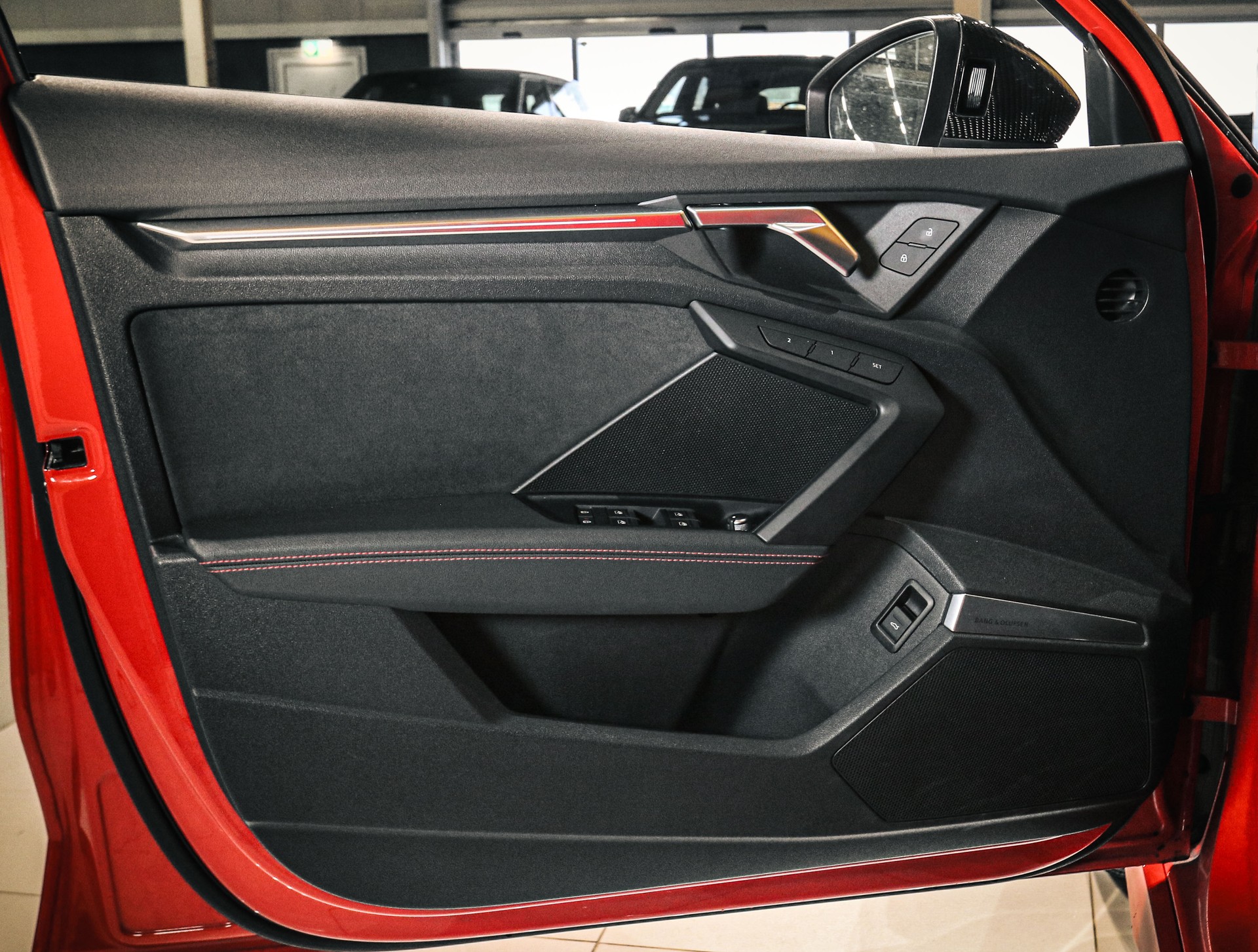 AUDI RS3 Limousine 2.5 TSI quattro S-tronic FULL-image-20