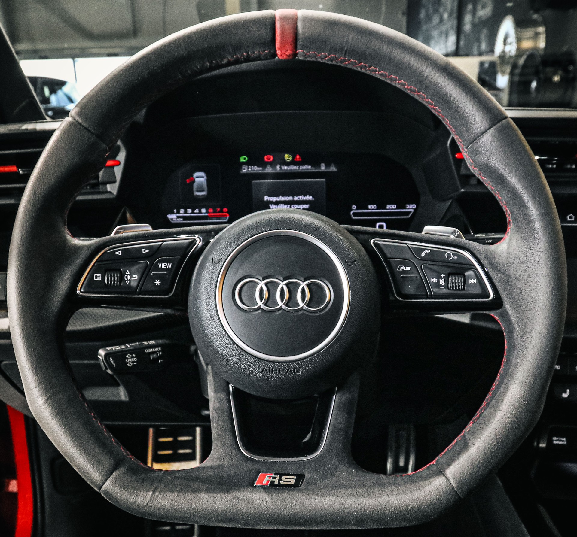 AUDI RS3 Limousine 2.5 TSI quattro S-tronic FULL-image-13
