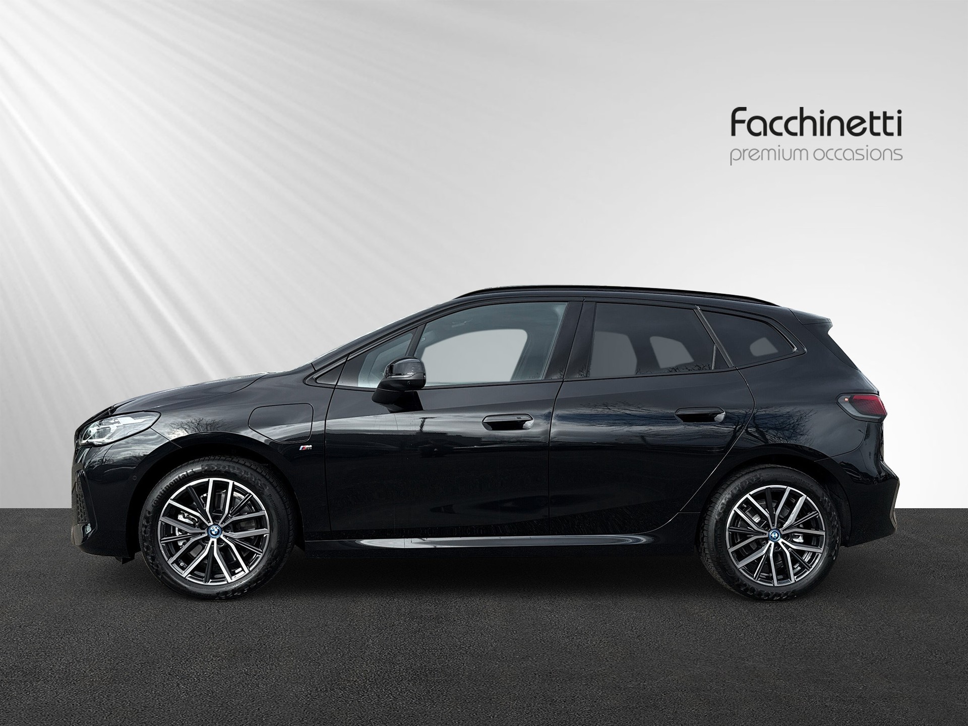 BMW 230e xDrive Active Tourer M Sport-image-2
