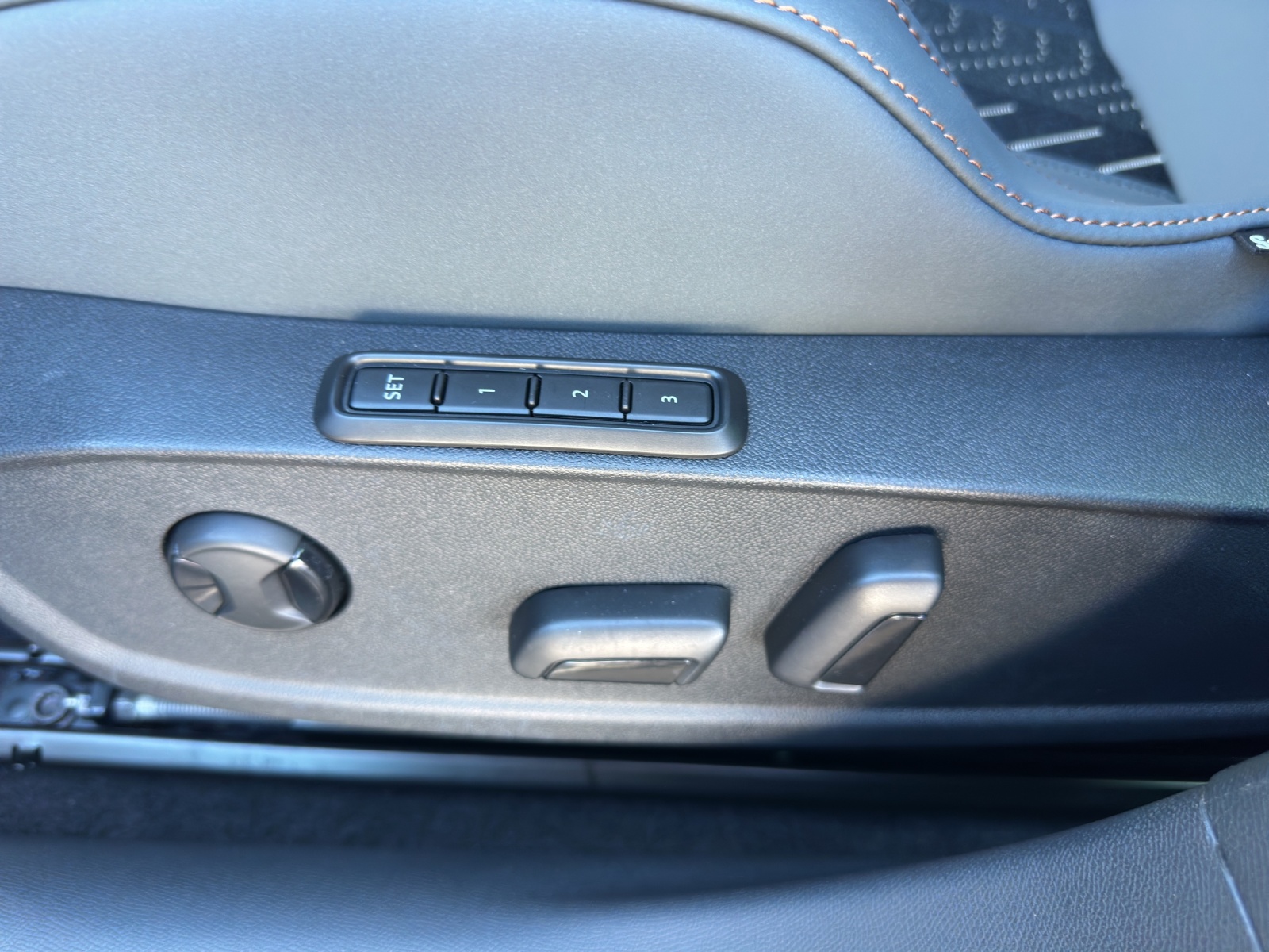 CUPRA LEON 2.0 TSI Extreme DSG-image-17