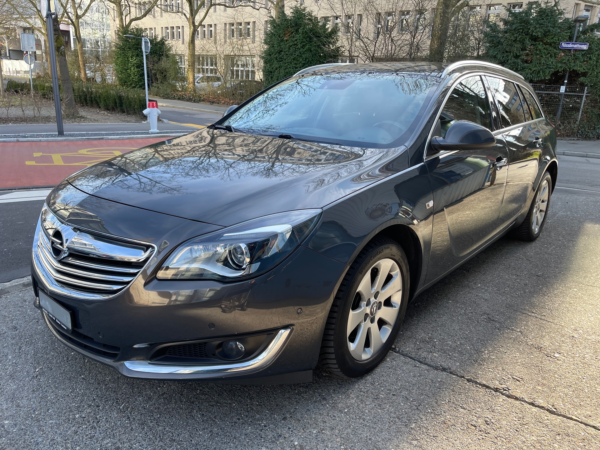 OPEL Insignia Sports Tourer 1.6 Turbo Cosmo Automatic-image-0