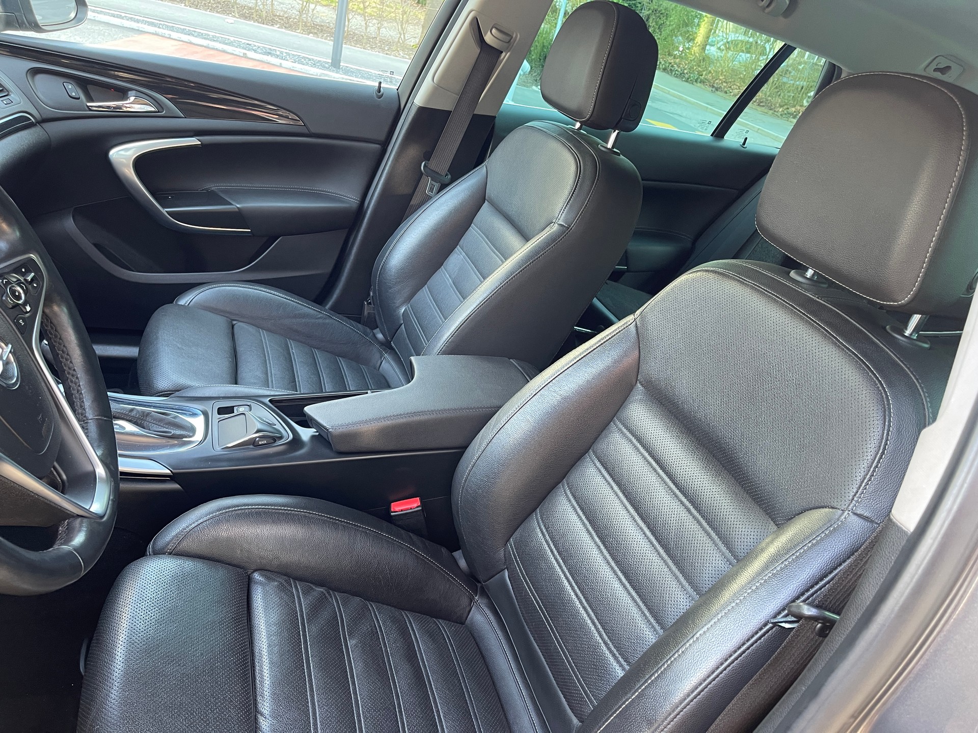 OPEL Insignia Sports Tourer 1.6 Turbo Cosmo Automatic-image-7