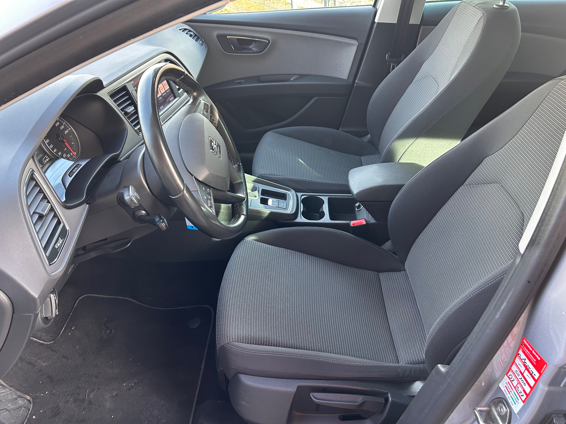SEAT Leon ST 2.0 TDI CR Style 4Drive DSG-image-5