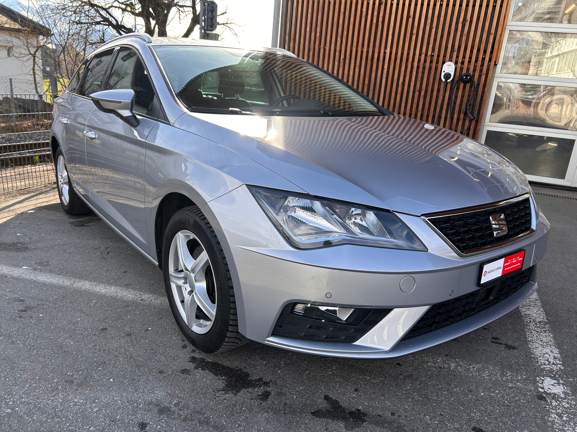 SEAT Leon ST 2.0 TDI CR Style 4Drive DSG-image-0