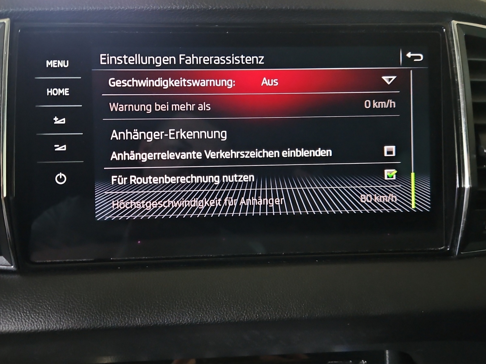 SKODA Karoq 2.0 TDI SCR Style 4x4 DSG-image-16