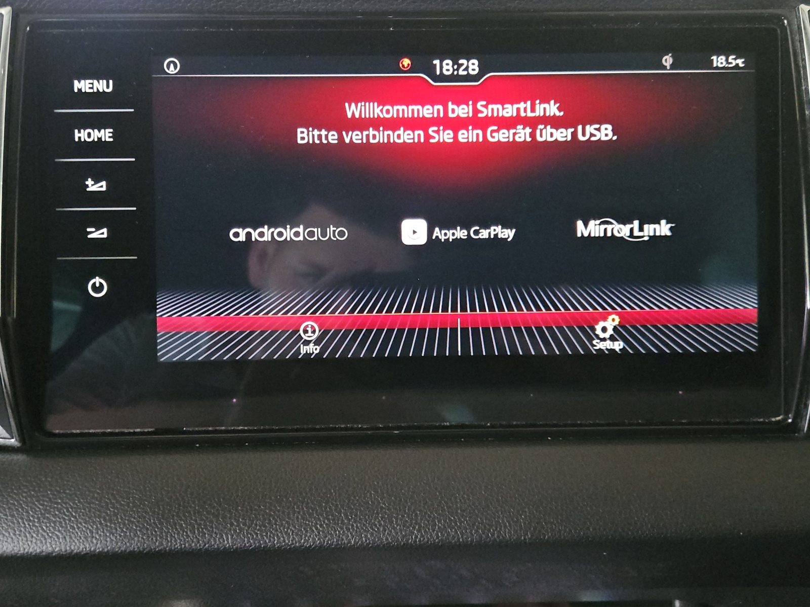 SKODA Karoq 2.0 TDI SCR Style 4x4 DSG-image-17