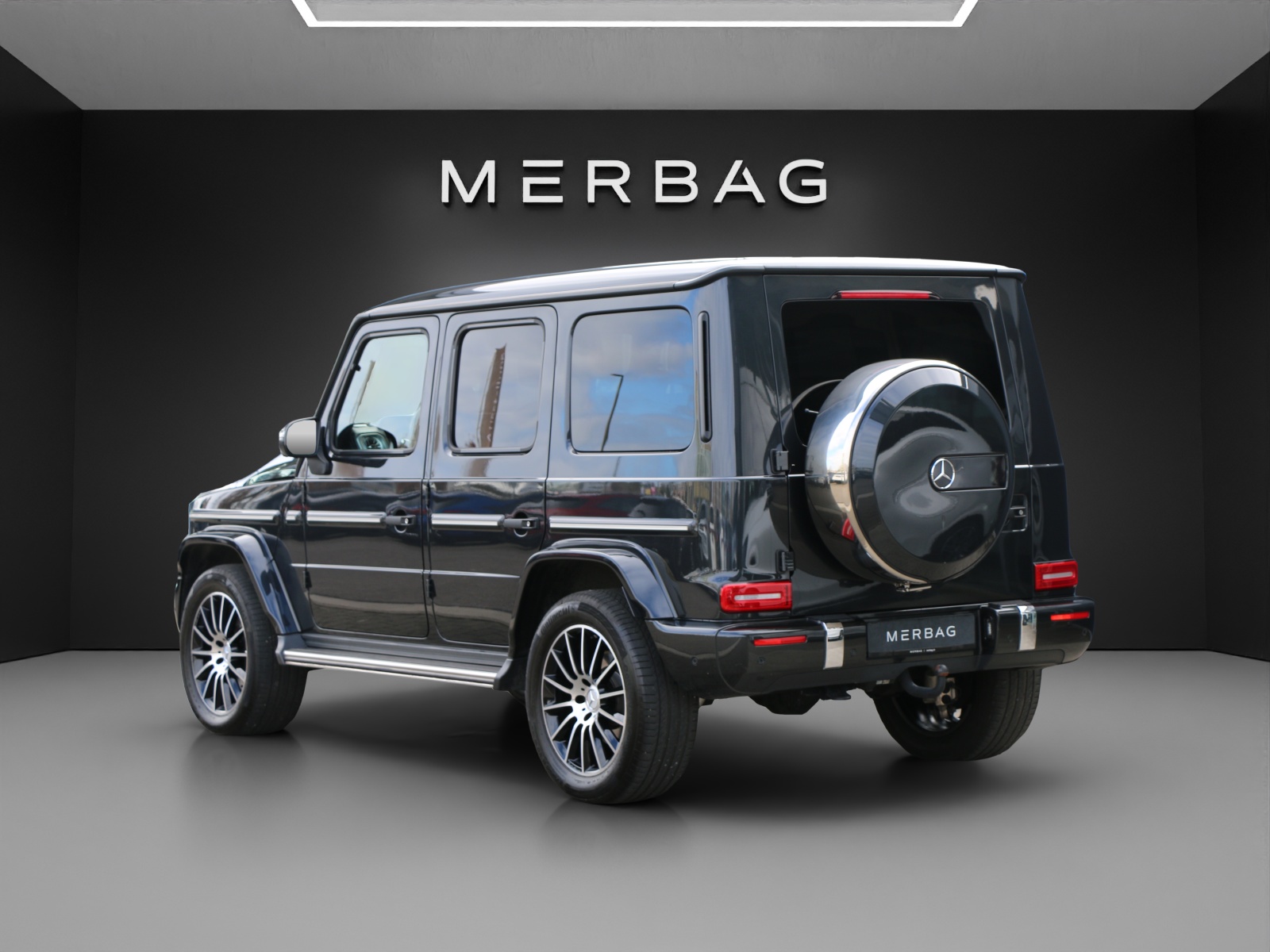 MERCEDES-BENZ G 500 AMG Line-image-2