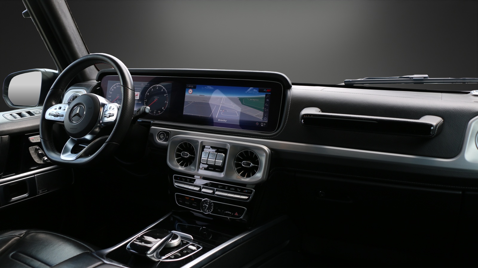 MERCEDES-BENZ G 500 AMG Line-image-6