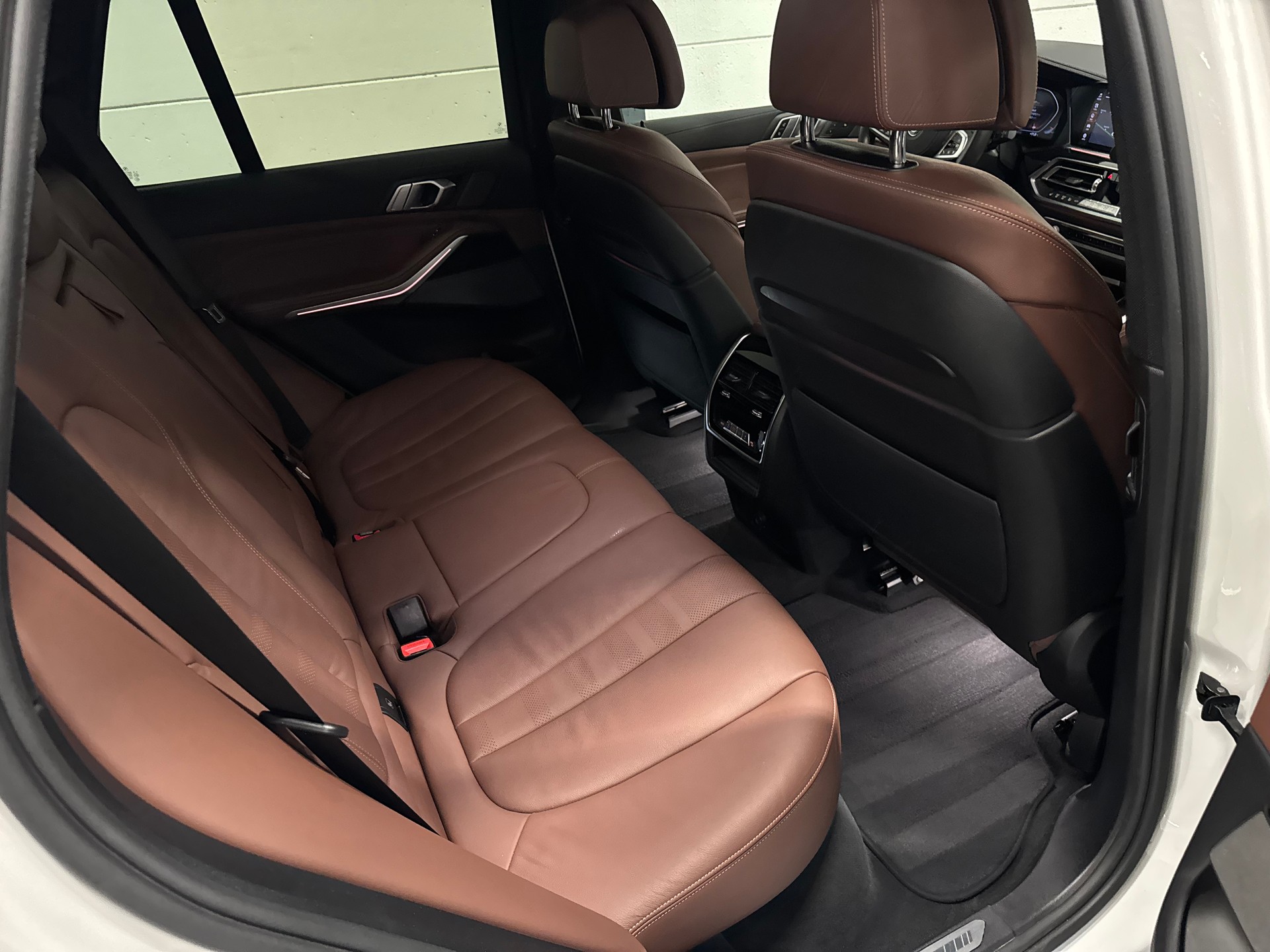 BMW X5 xDrive M50i Steptronic-image-21