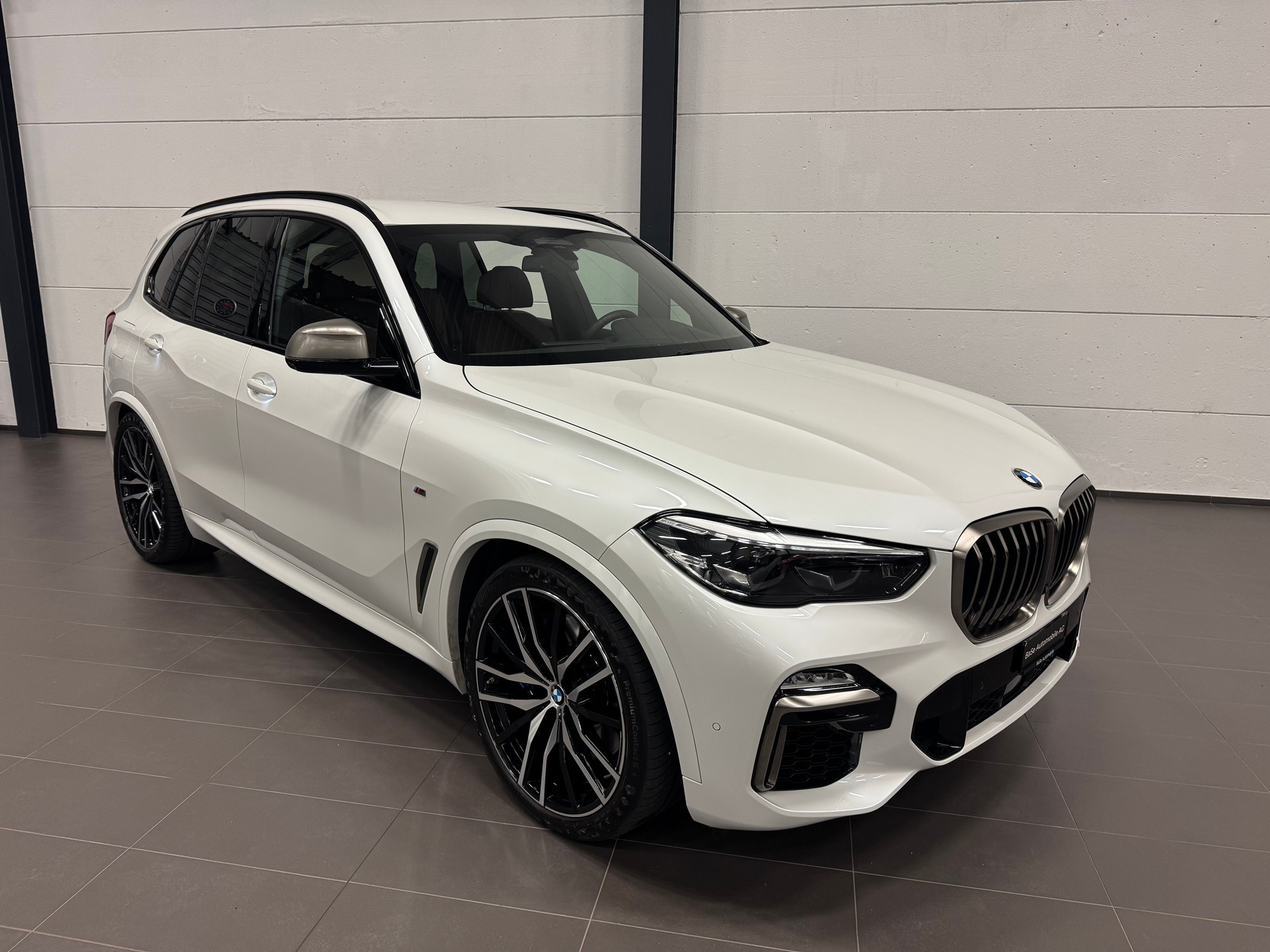 BMW X5 xDrive M50i Steptronic-image-5