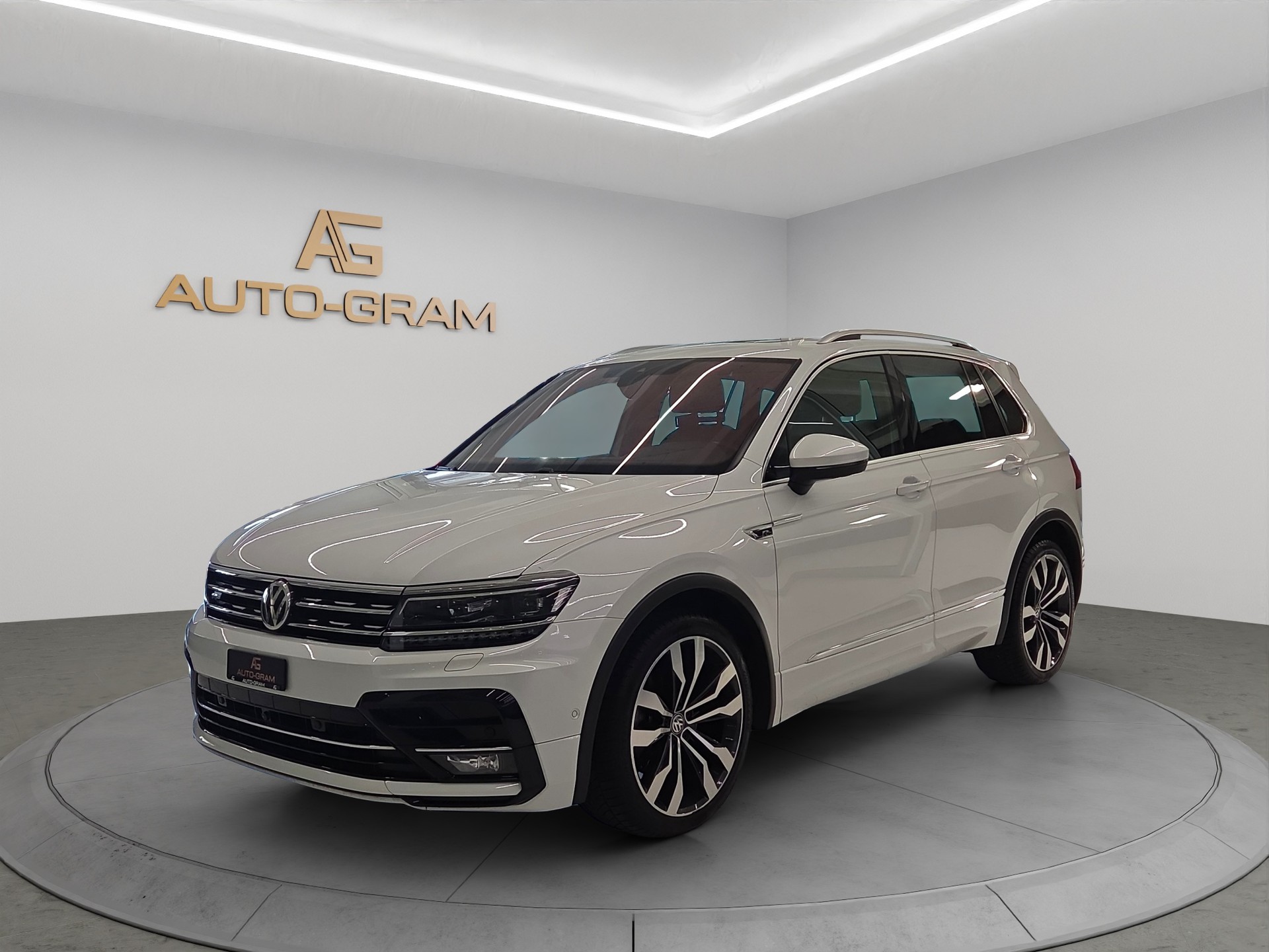 VW Tiguan 2.0TSI Highline 4Motion DSG-image-0