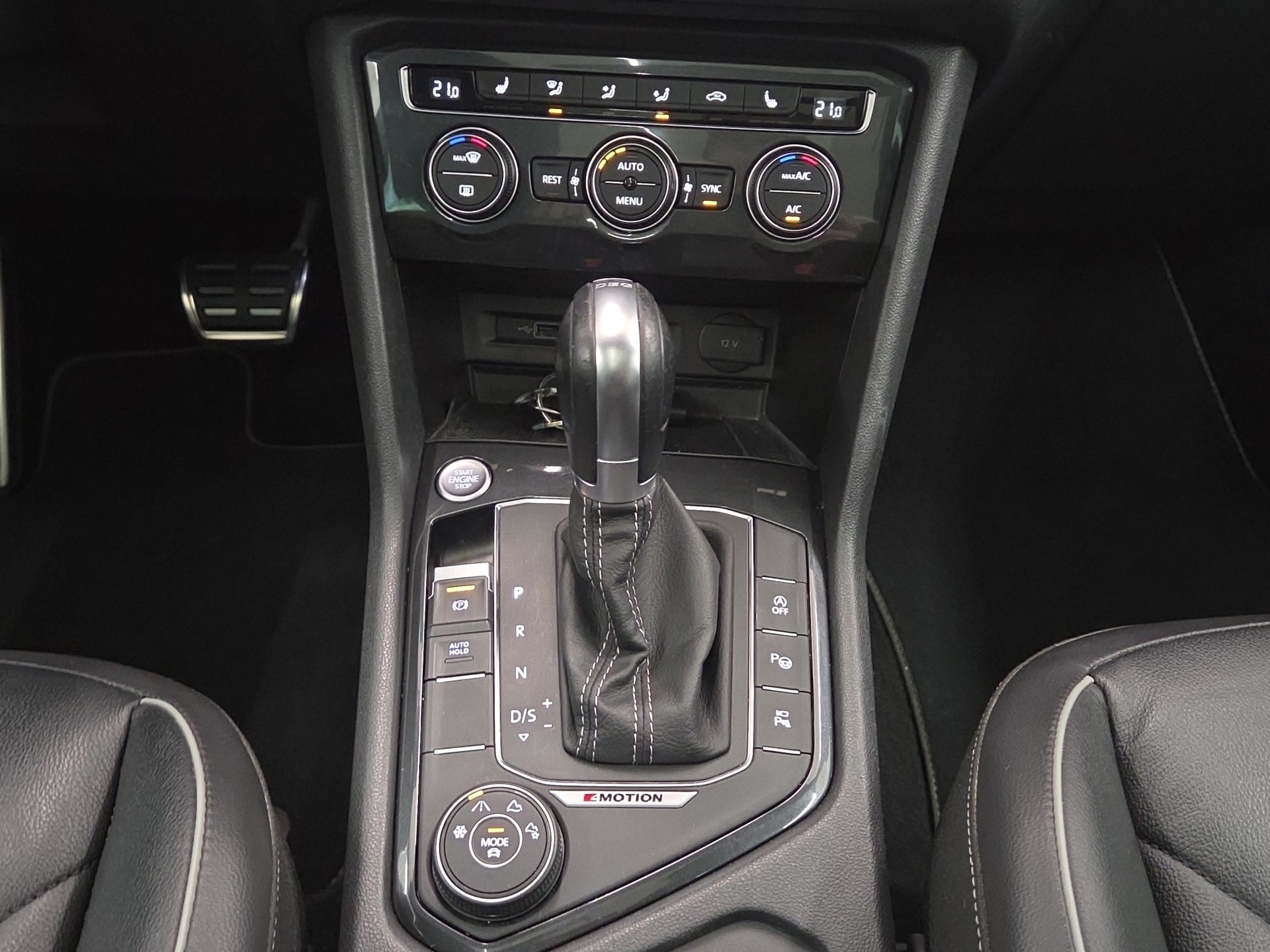 VW Tiguan 2.0TSI Highline 4Motion DSG-image-15