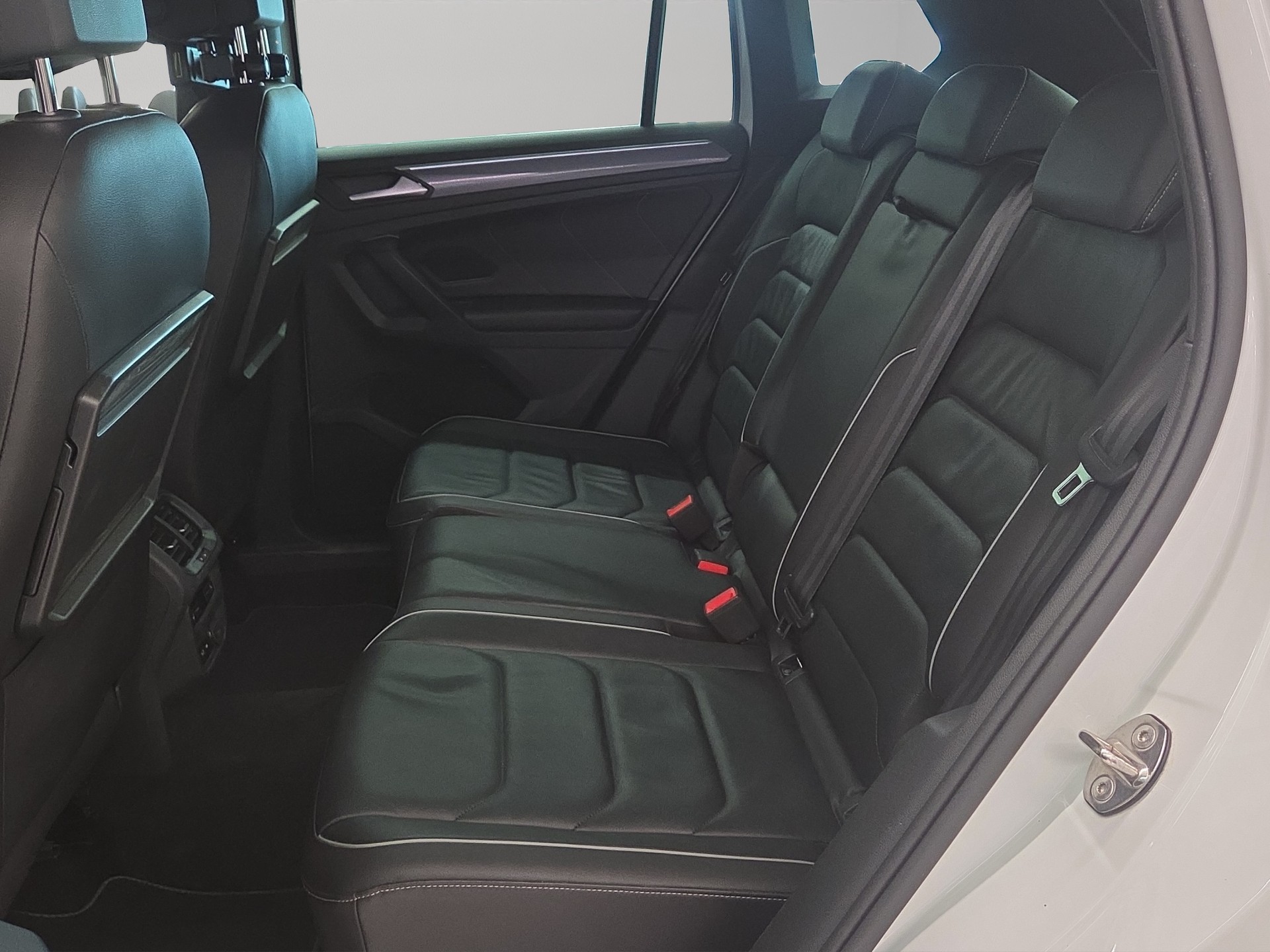 VW Tiguan 2.0TSI Highline 4Motion DSG-image-17