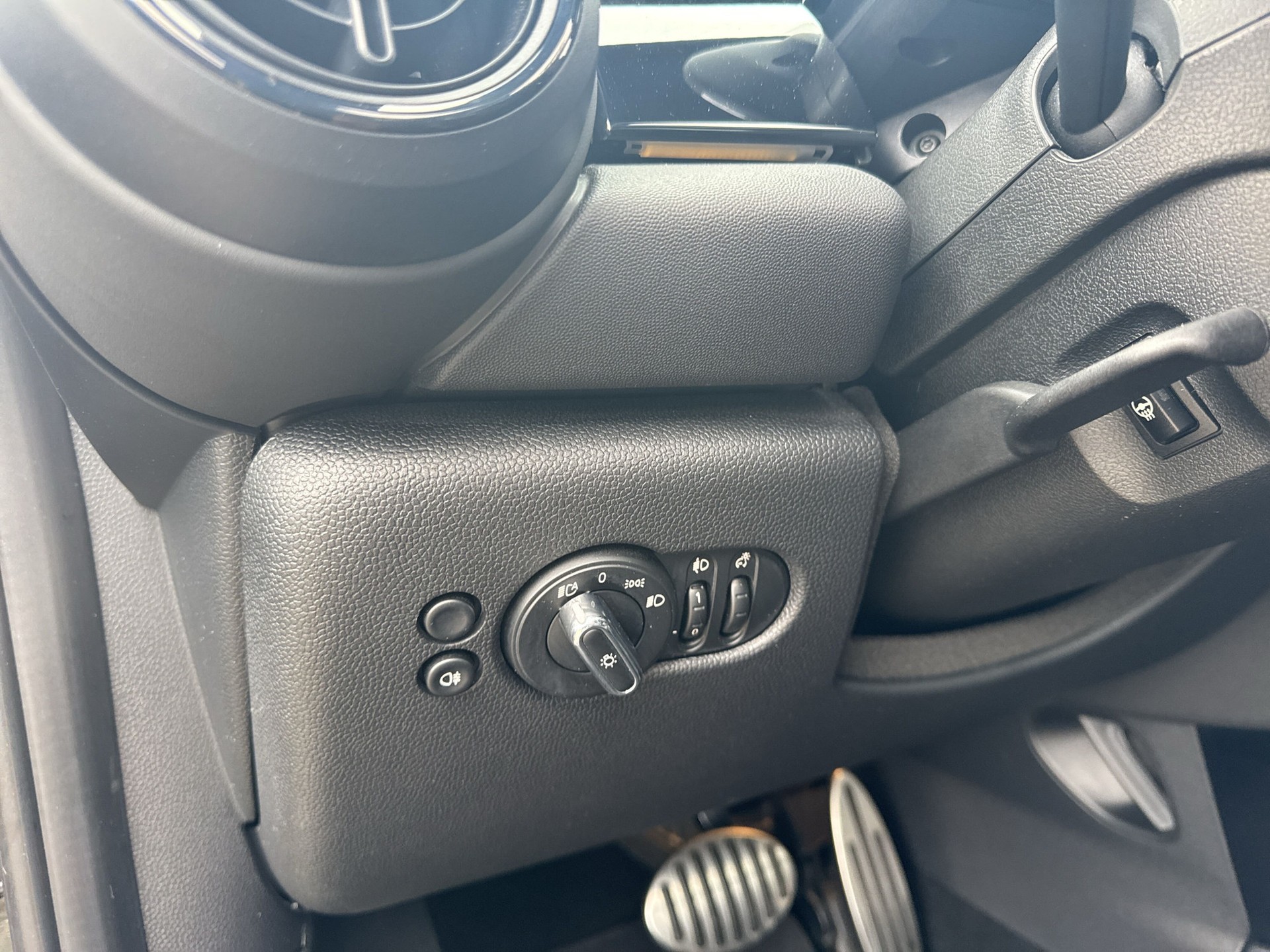 MINI Cooper John Cooper Works Steptronic-image-19