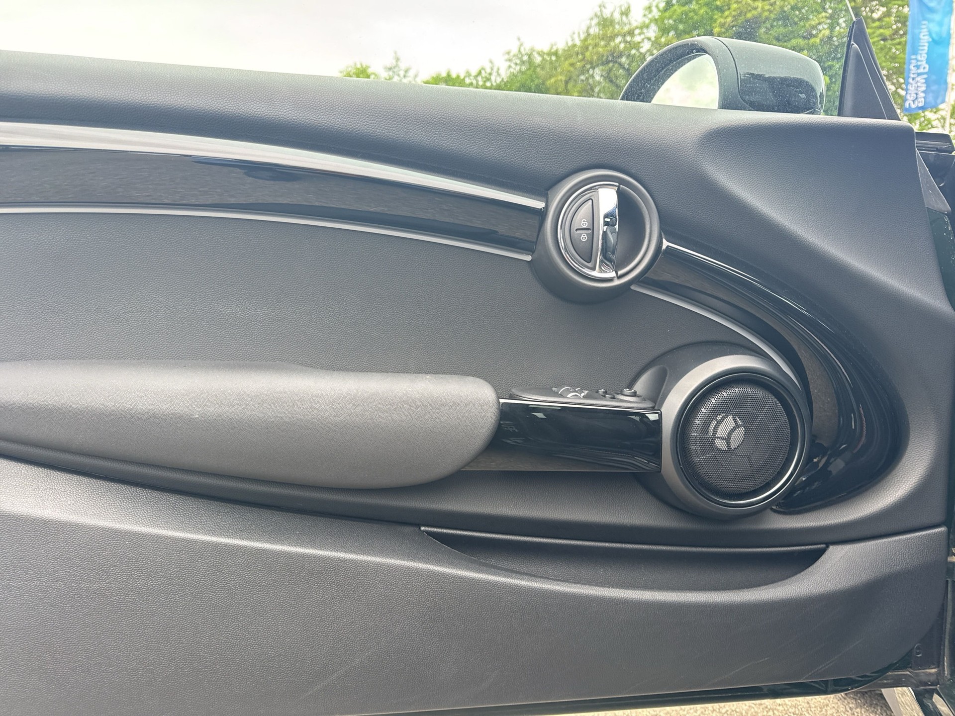 MINI Cooper John Cooper Works Steptronic-image-16